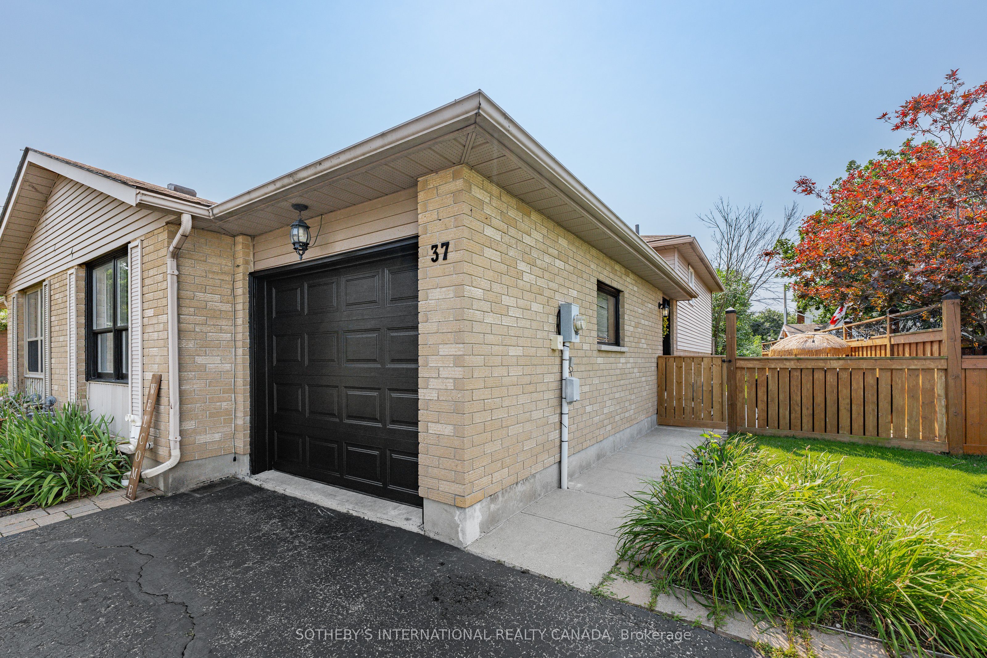 37 Sandalwood Drive, Cambridge, ON N1P 1A9 photo 4