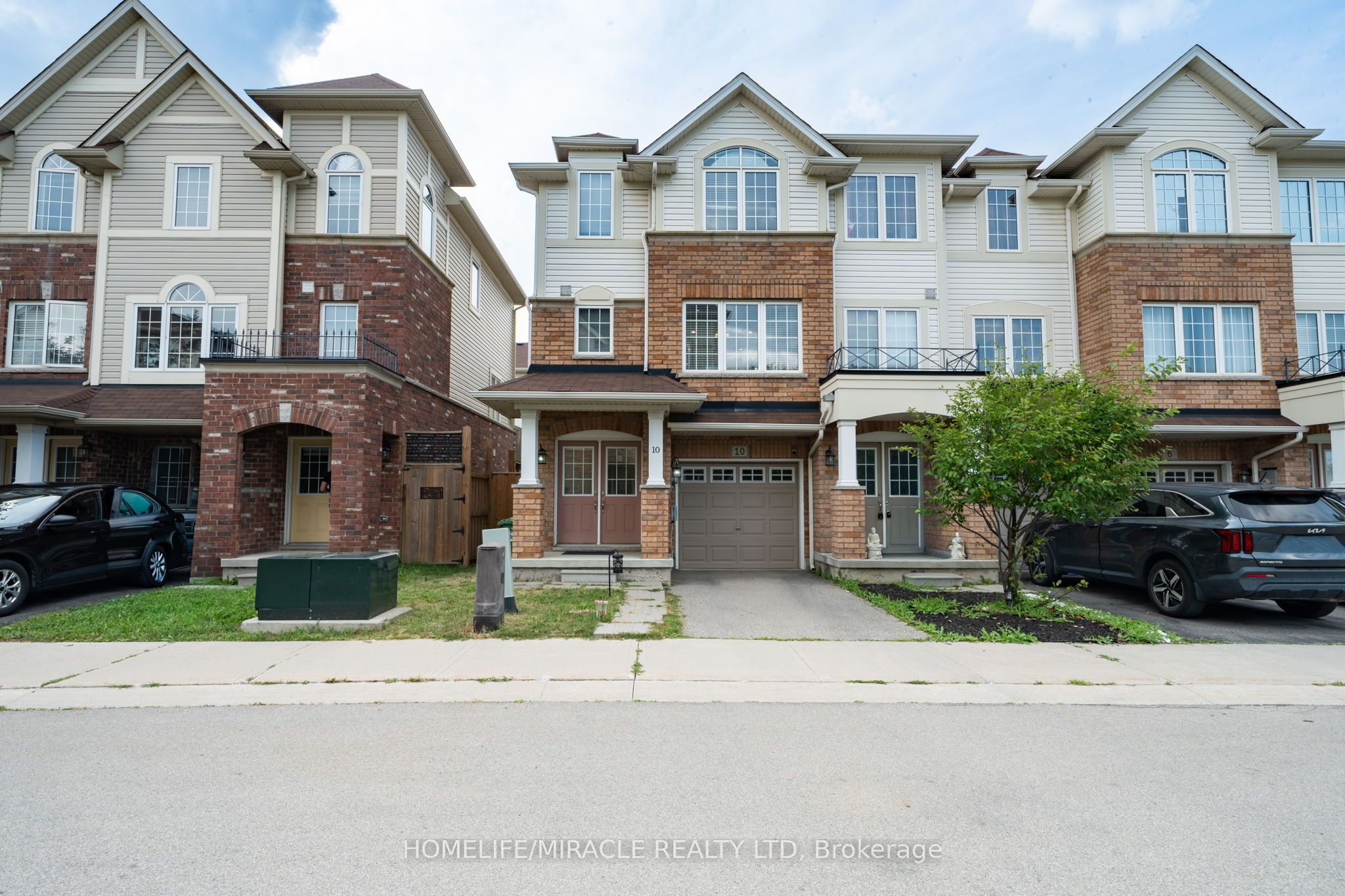 10 Kenridge Terrace, Hamilton, ON L8J 0G4 photo 2