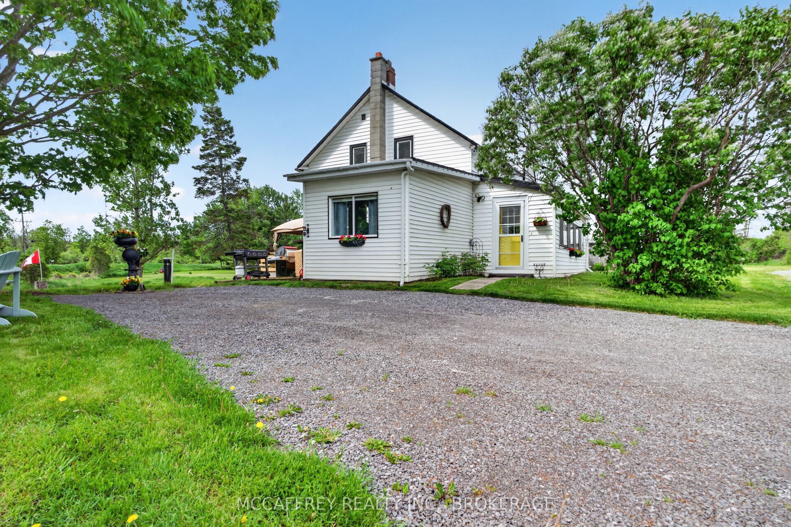 1549 DOYLE Road, Loyalist, ON K0H 1G0 photo 2