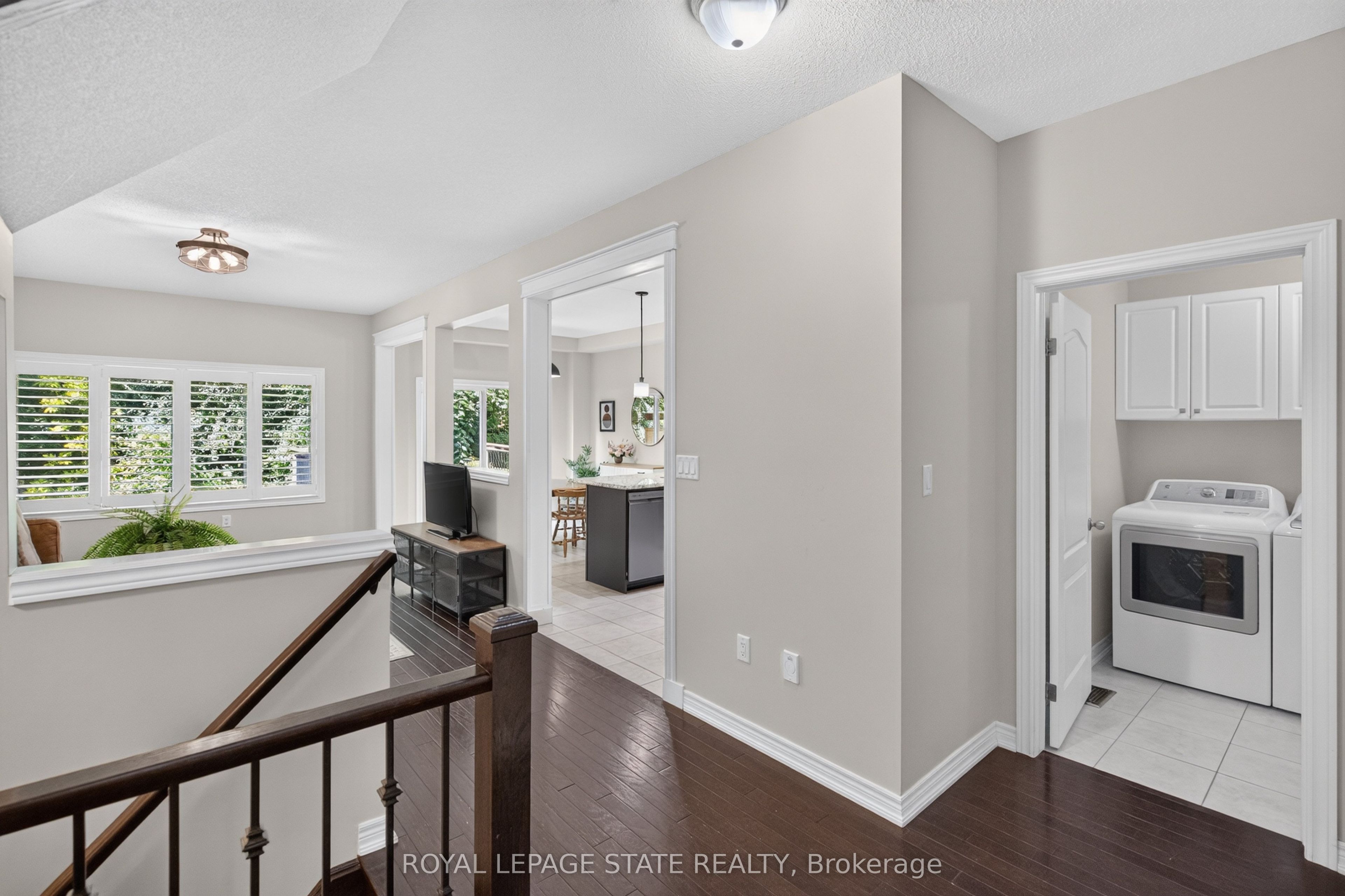 82 Maplevale Drive, Hamilton, ON L9G 0C5 photo 5