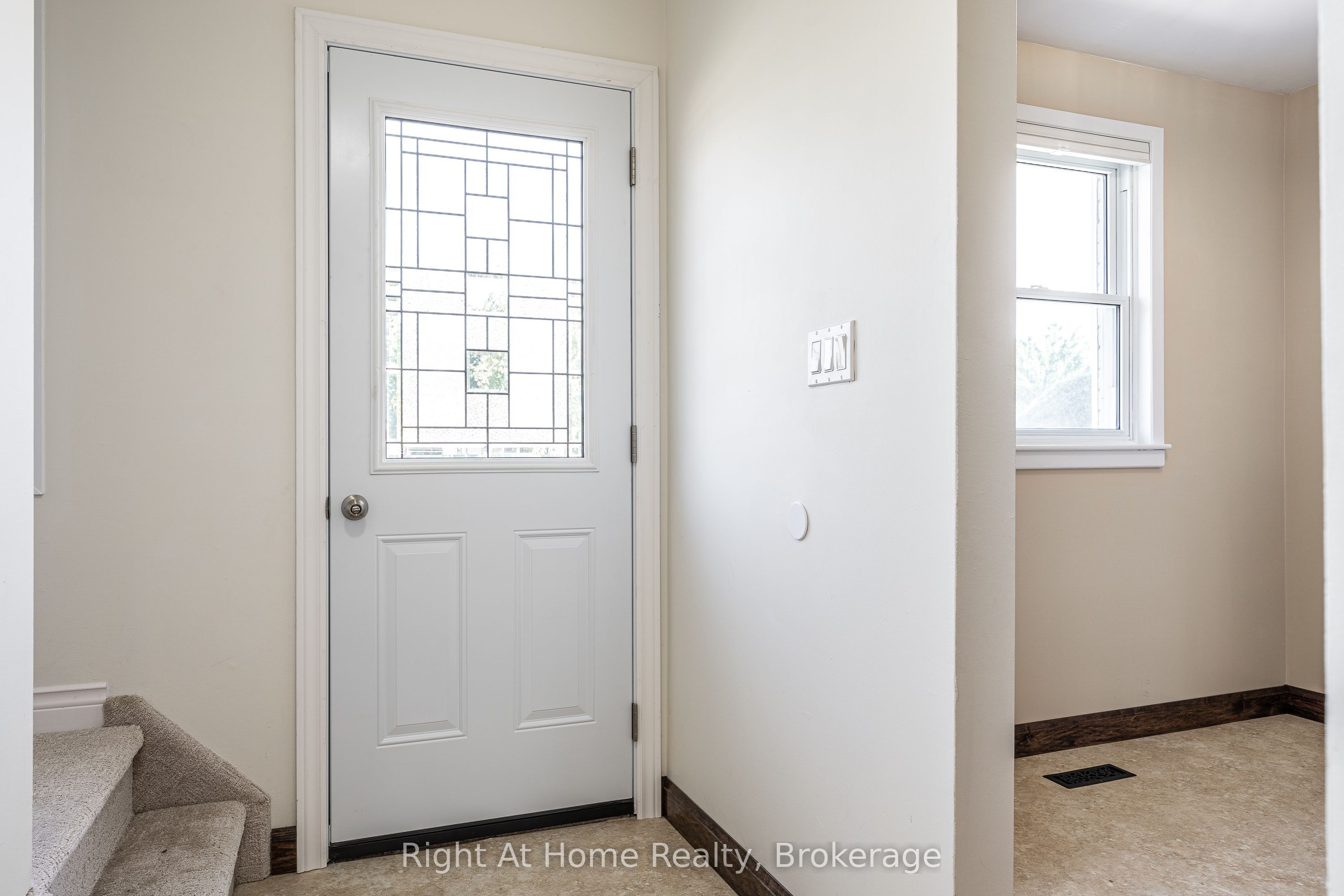 65 Maple Avenue, Stratford, ON N5A 7C3 photo 3