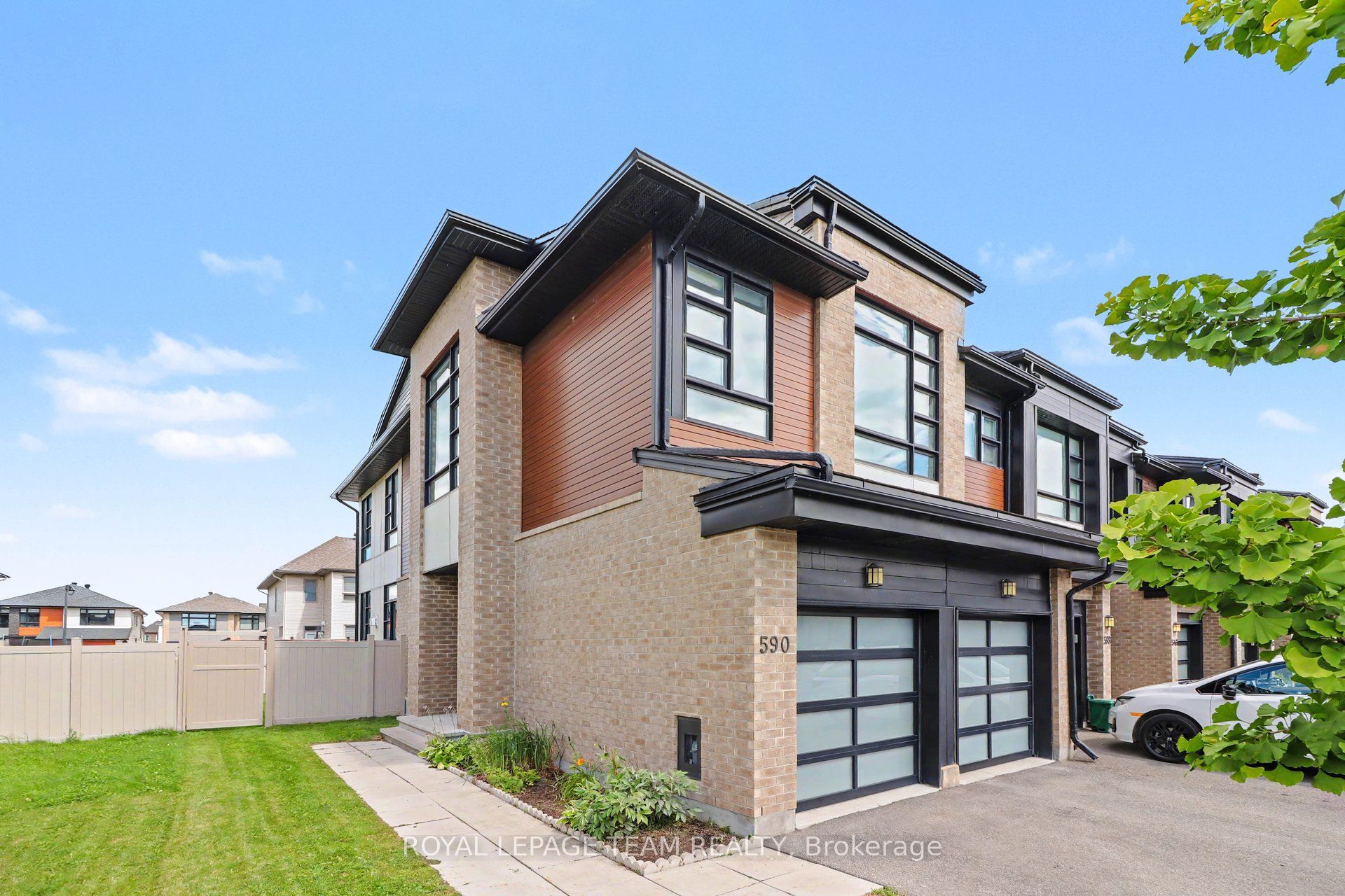 590 Triangle Street, Kanata, ON K2V 0M1 photo 3