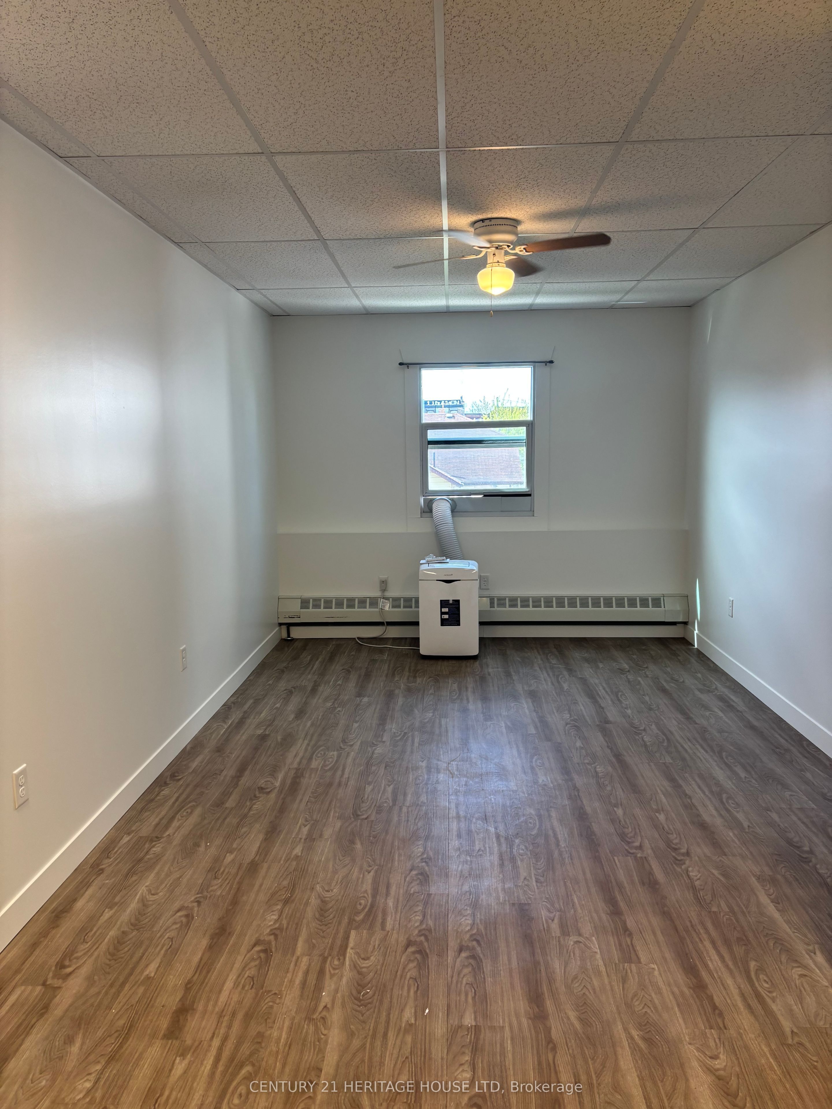 50 Scott Street 203, St. Thomas, ON N5P 1K6 photo 2
