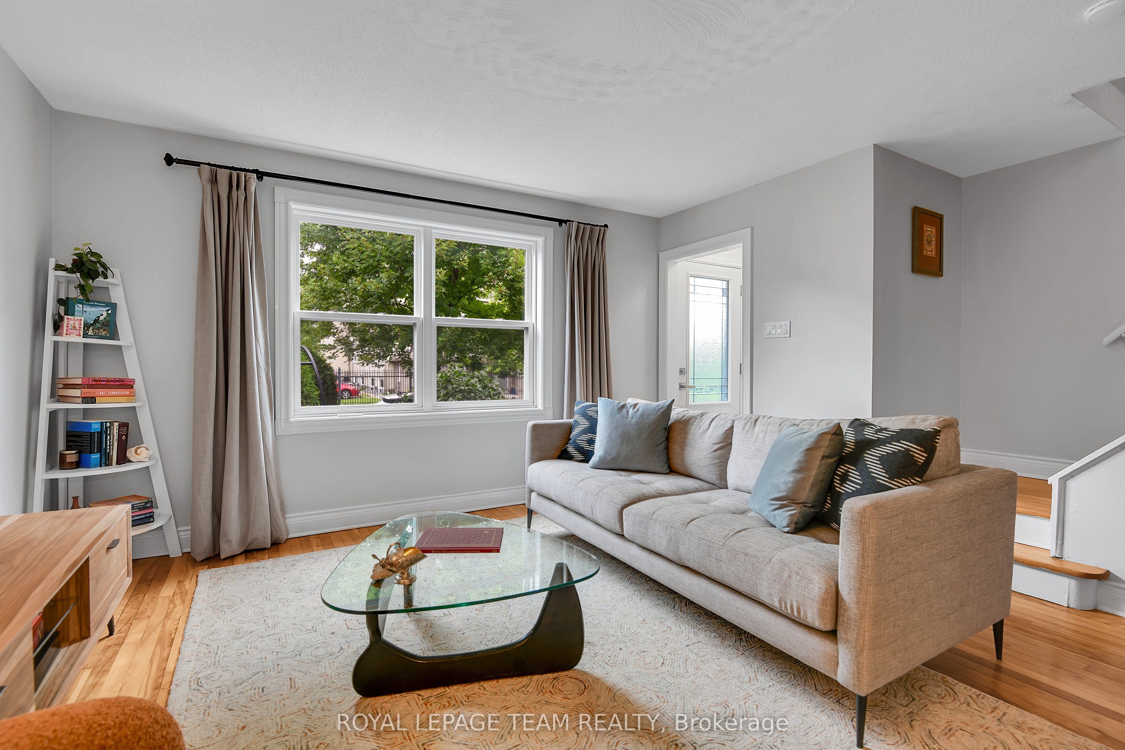 1248 Summerville Avenue, Carlington - Central Park, ON K1Z 8G5 photo 4