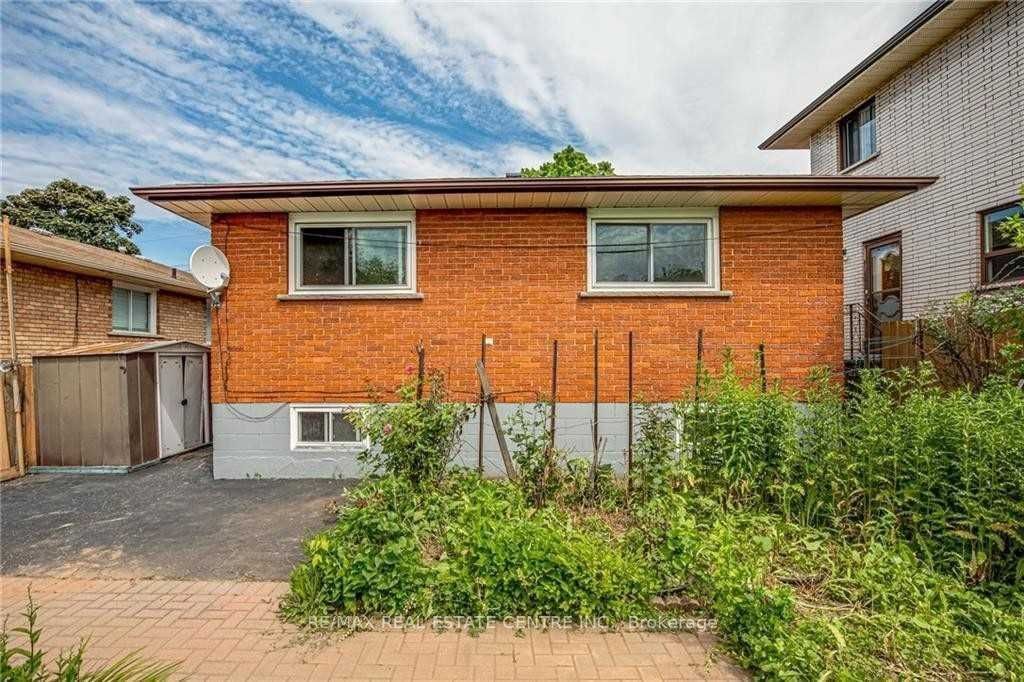 49 Selkirk Avenue Bsmt, Hamilton, ON L8H 5L6 photo 4
