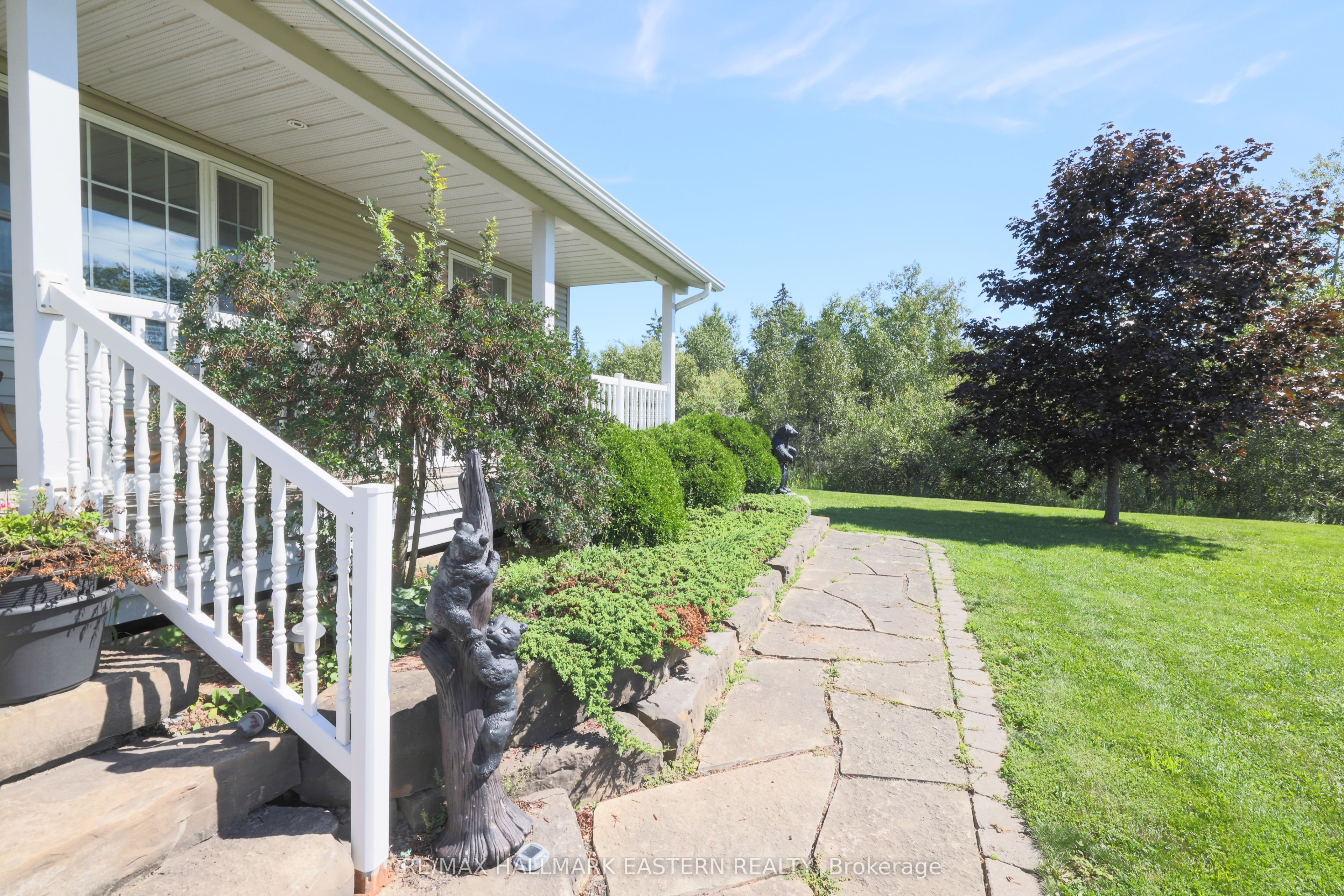1738 8th Line, Selwyn, ON K0L 2H0 photo 3
