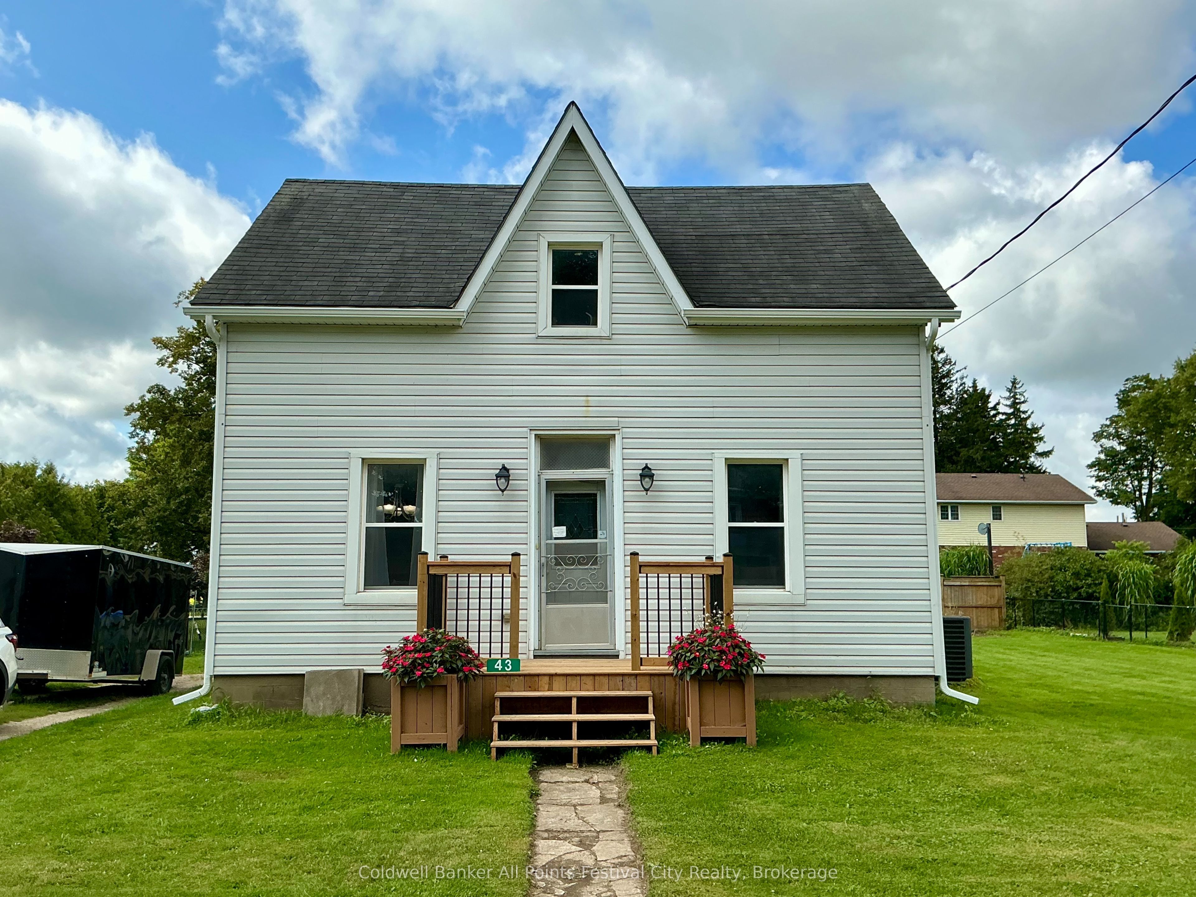 43 Maddison Street E, West Perth, ON N0K 1P0 photo 2