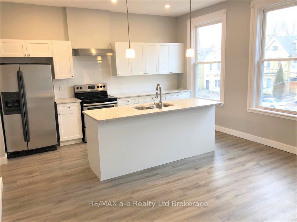 44 Stanley Street 2, London South, ON N6C 1B1 photo 2