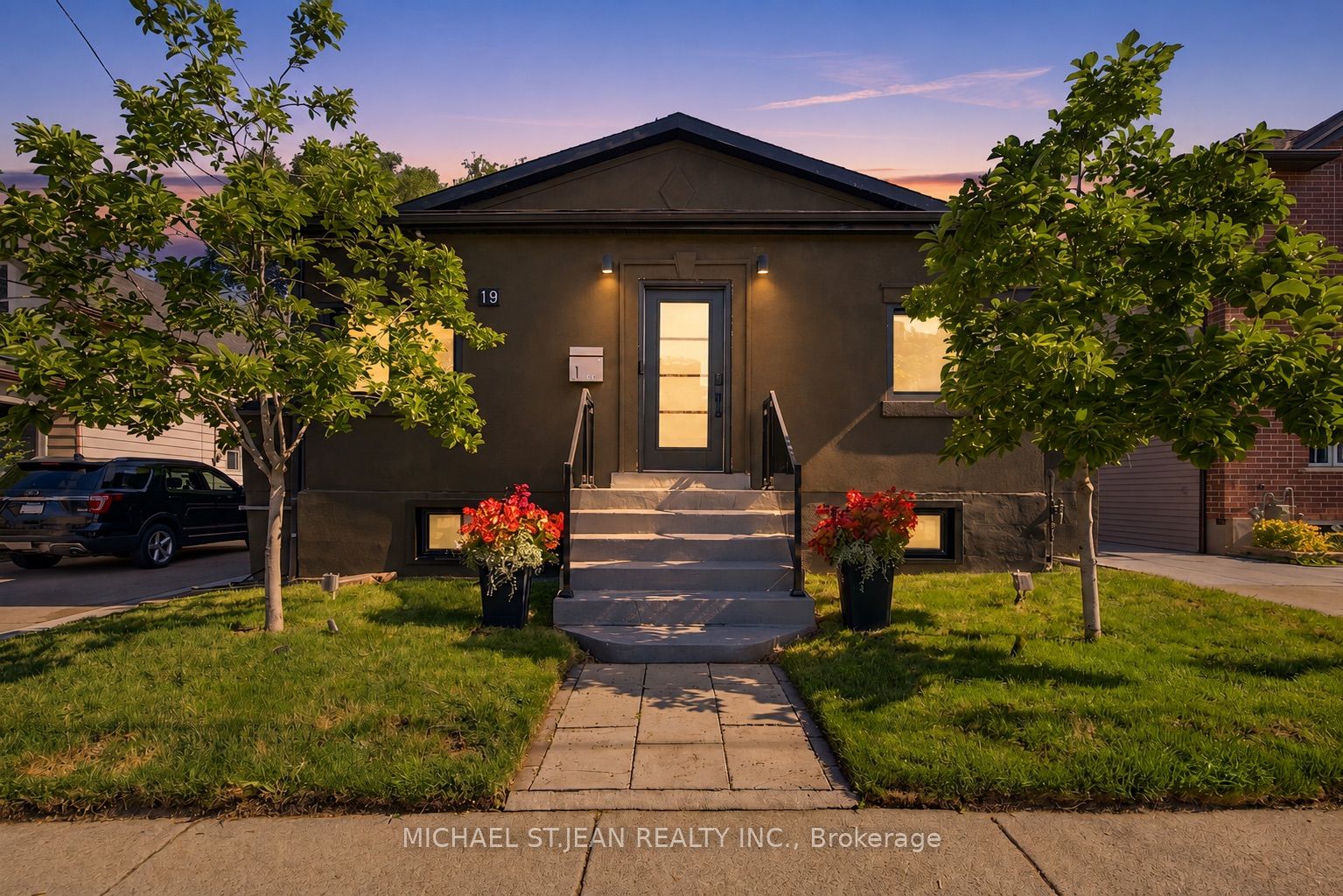 19 Grove Street, Hamilton, ON L8N 1P4