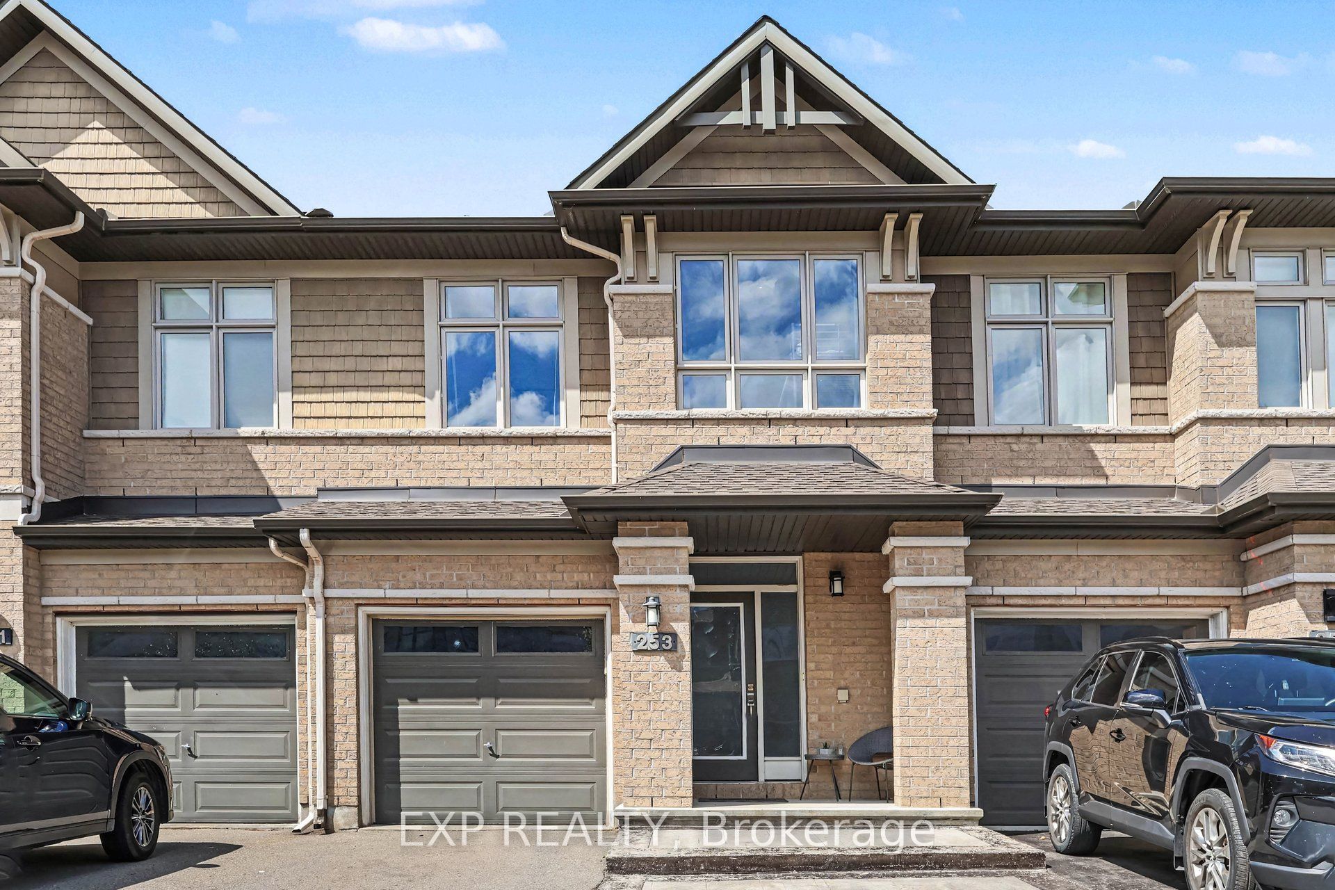 253 Shinleaf Crescent, Orleans - Convent Glen and Area, ON K1W 0J2 photo 2