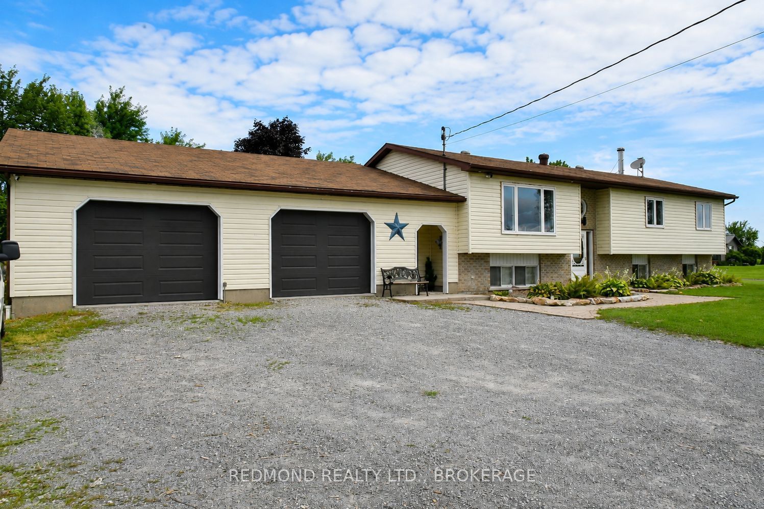1991 Eden Grove Road, Front of Leeds & Seeleys Bay, ON K7G 2V4 photo 4