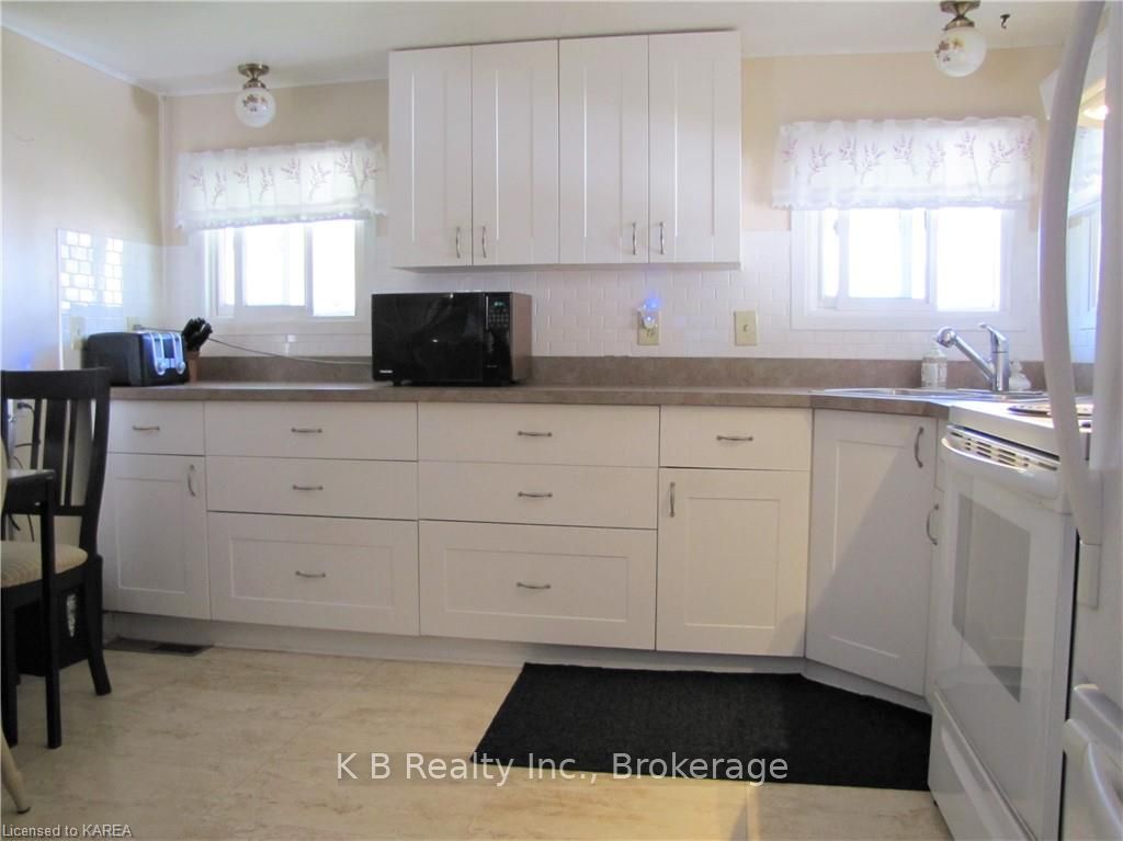 36 WORTHINGTON Way, Kingston, ON K7K 5C3 photo 3