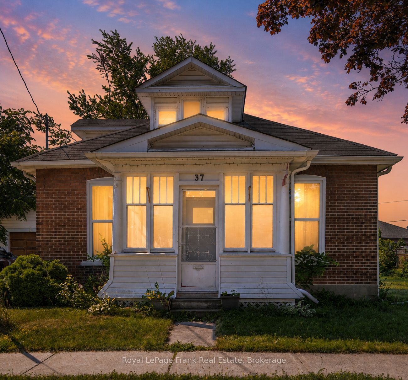 37 Durham Street W, Kawartha Lakes, ON K9V 2P3