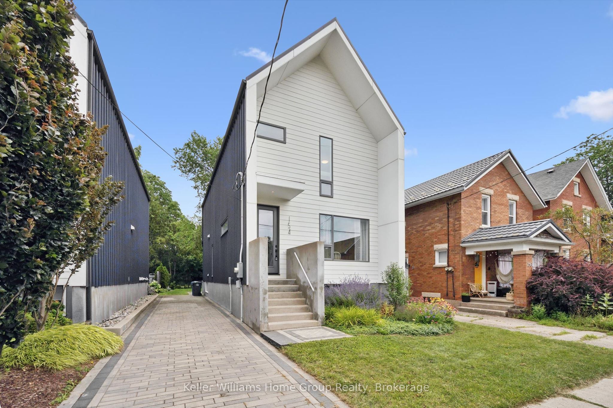 154 Ontario Street, Guelph, ON N1E 3B4 photo 3