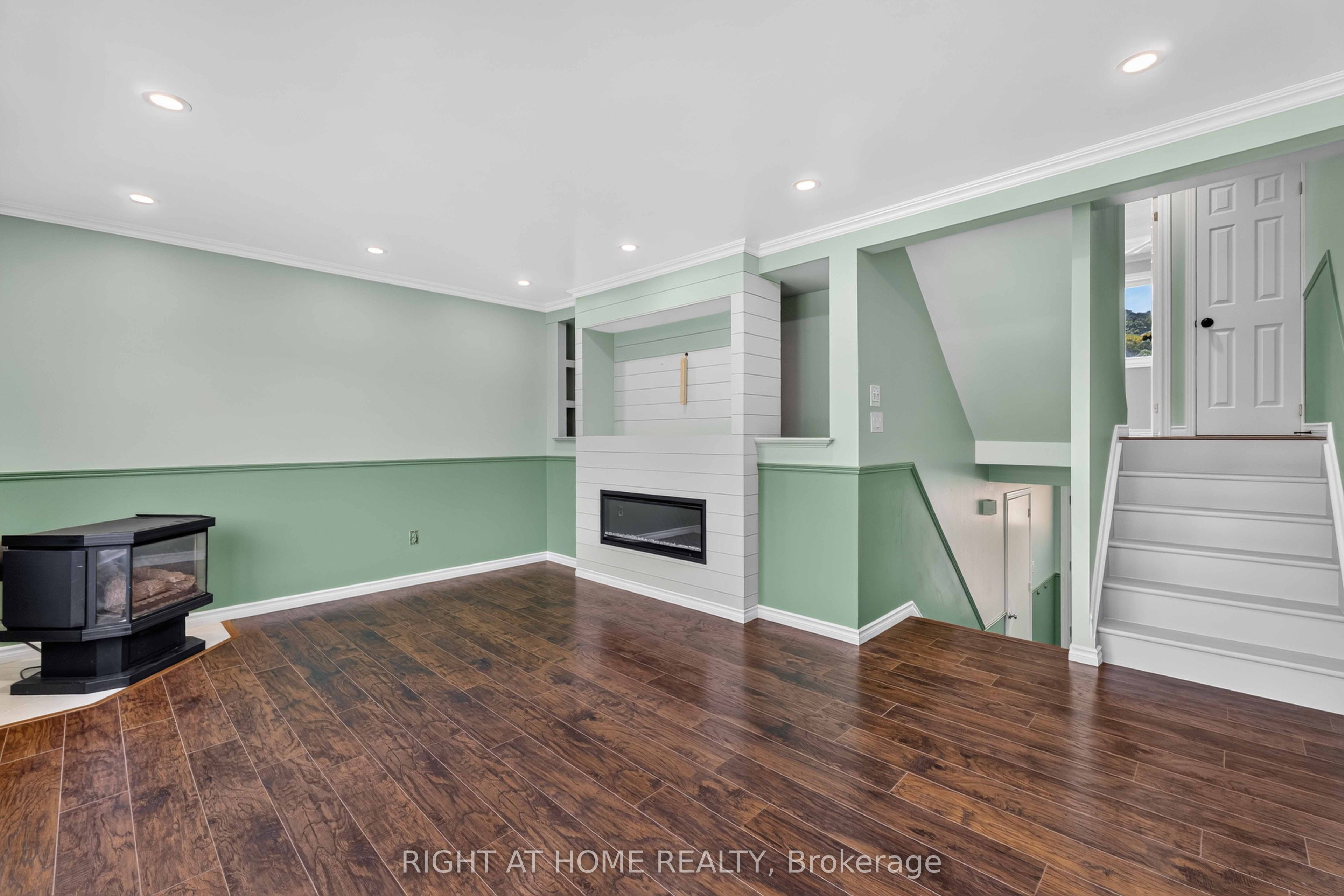66 Summercrest Drive 3, Hamilton, ON L8K 6M6 photo 4