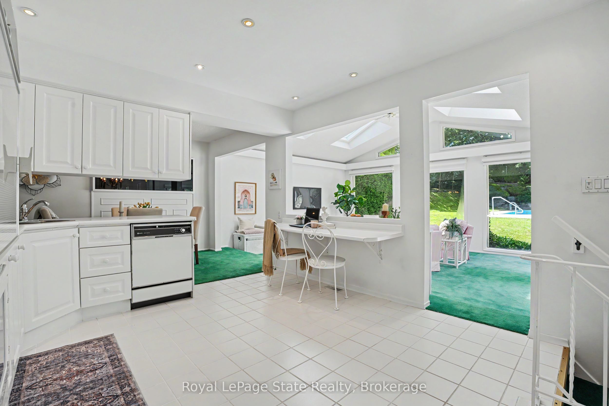 18 Battlefield Drive, Hamilton, ON L8G 1T7 photo 3