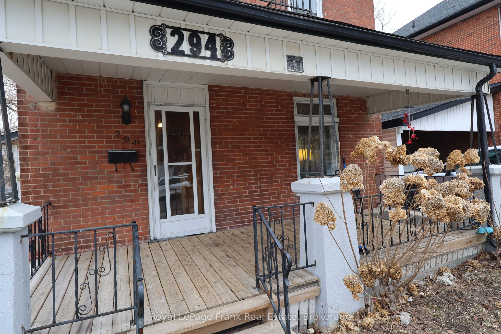 294 Parkhill Road W, Peterborough, ON K9H 3H7 photo 4