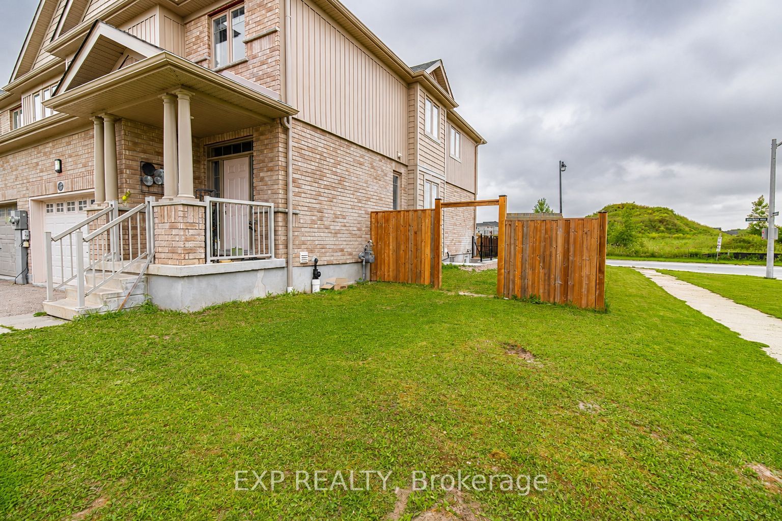 485 Avens Street Lower, Waterloo, ON N2V 0B4 photo 3
