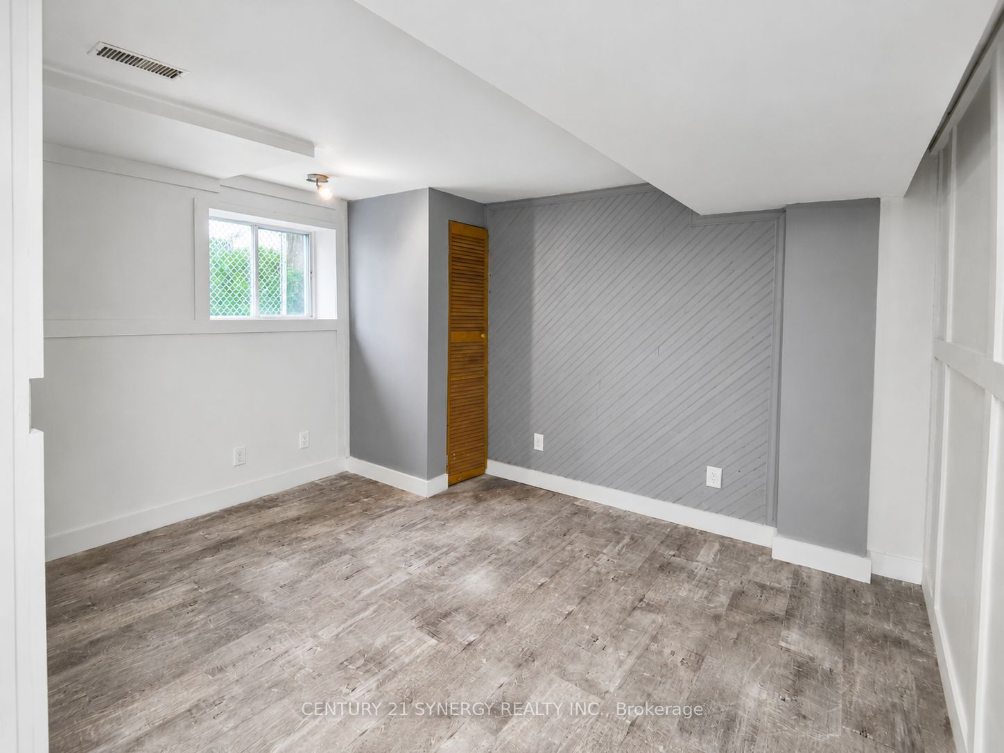 404 Dieppe Street B, Vanier and Kingsview Park, ON K1L 6V4 photo 3