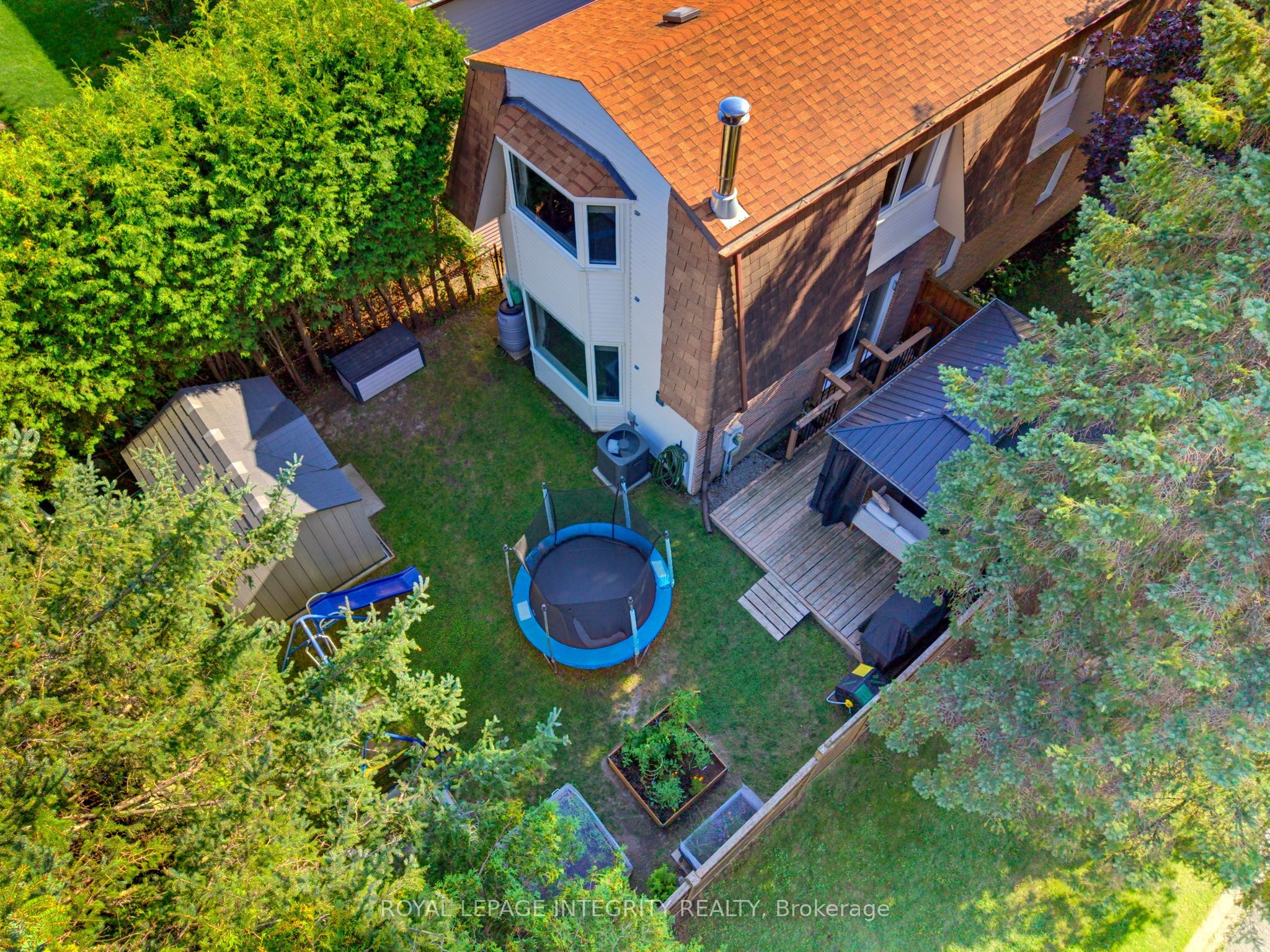 39 Ready Way, Barrhaven, ON K2J 2R7 photo 2