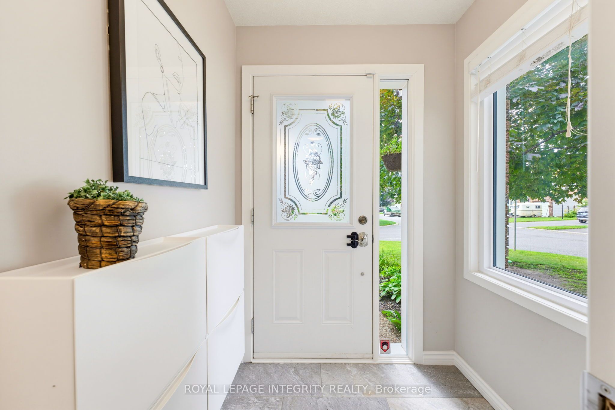 39 Ready Way, Barrhaven, ON K2J 2R7 photo 4