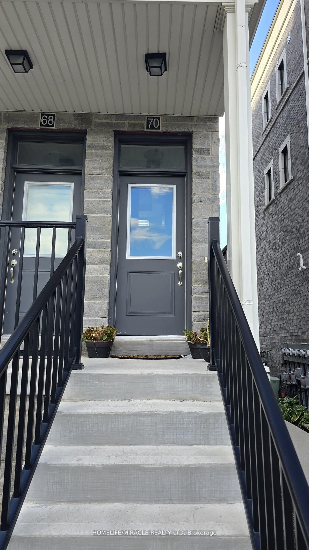 383 Dundas Street E 70, Hamilton, ON L0R 2H3