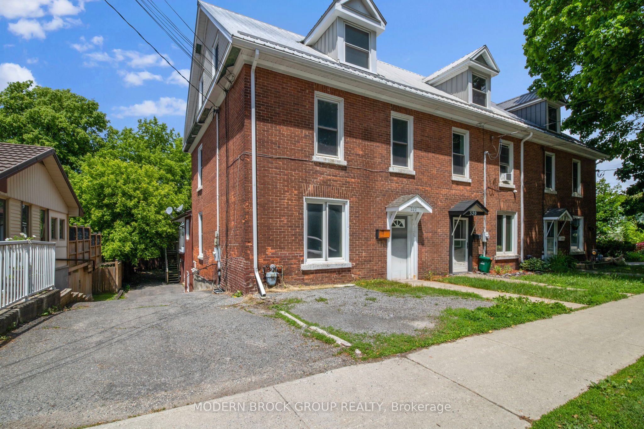 322 King Street W, Brockville, ON K6V 3S3 photo 3