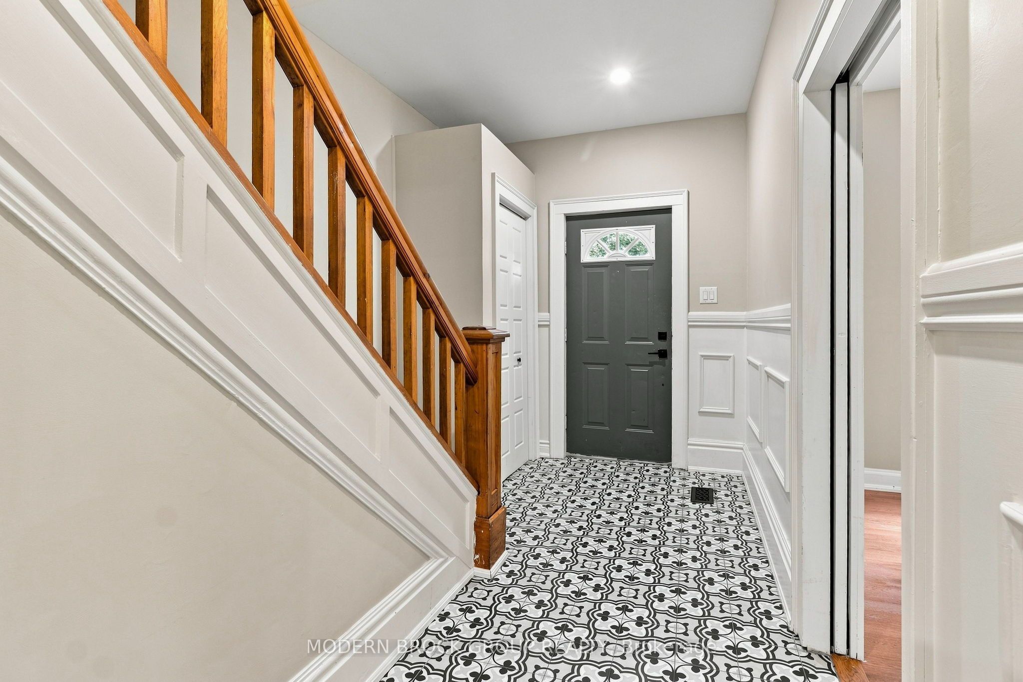 322 King Street W, Brockville, ON K6V 3S3 photo 5