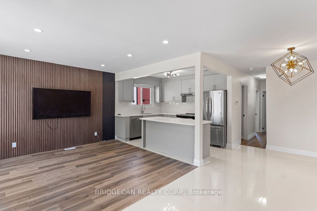 73 Adair Avenue S, Hamilton, ON L8K 3S4 photo 3