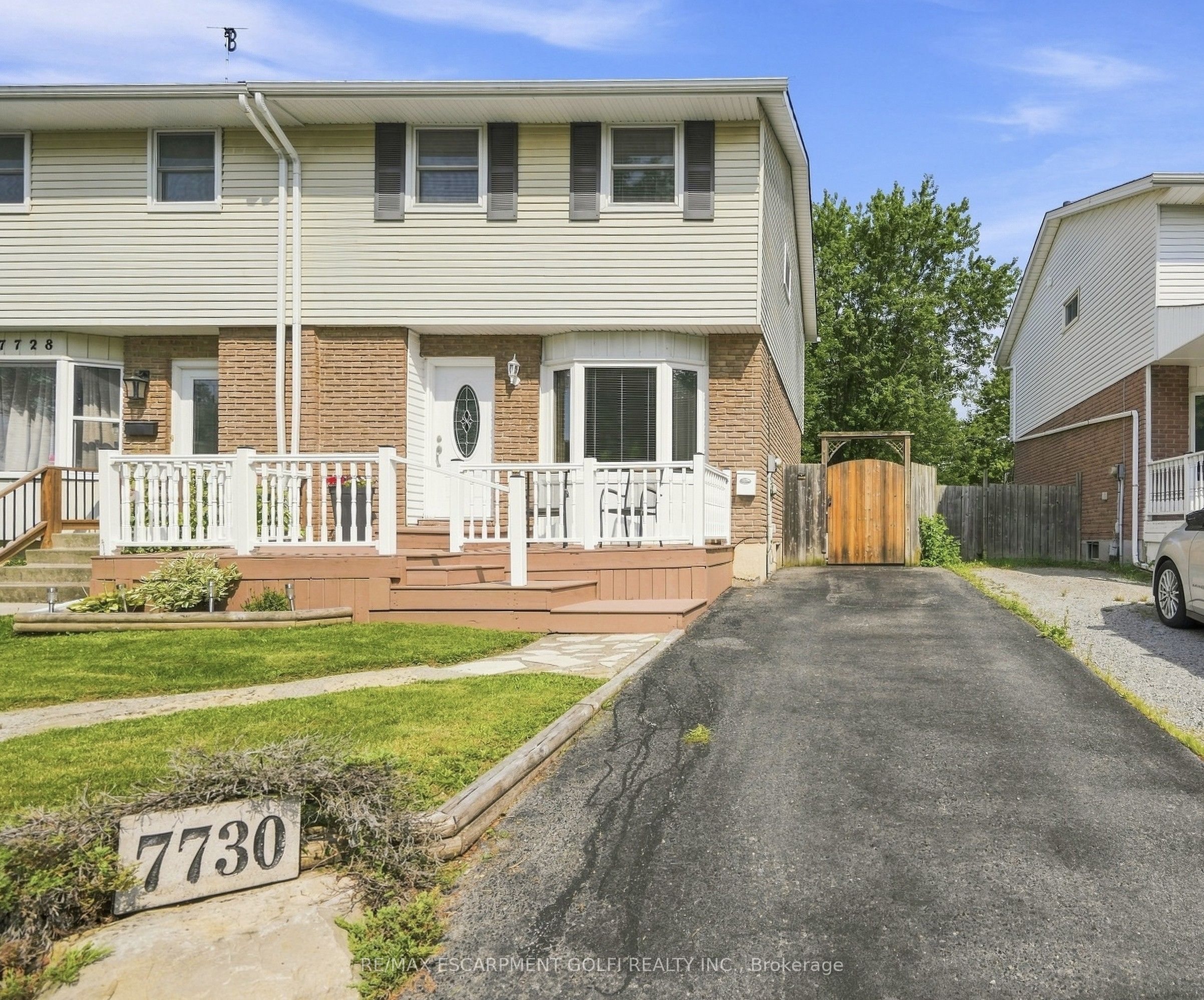 7730 Jubilee Drive, Niagara Falls, ON L2G 7J6 photo 3