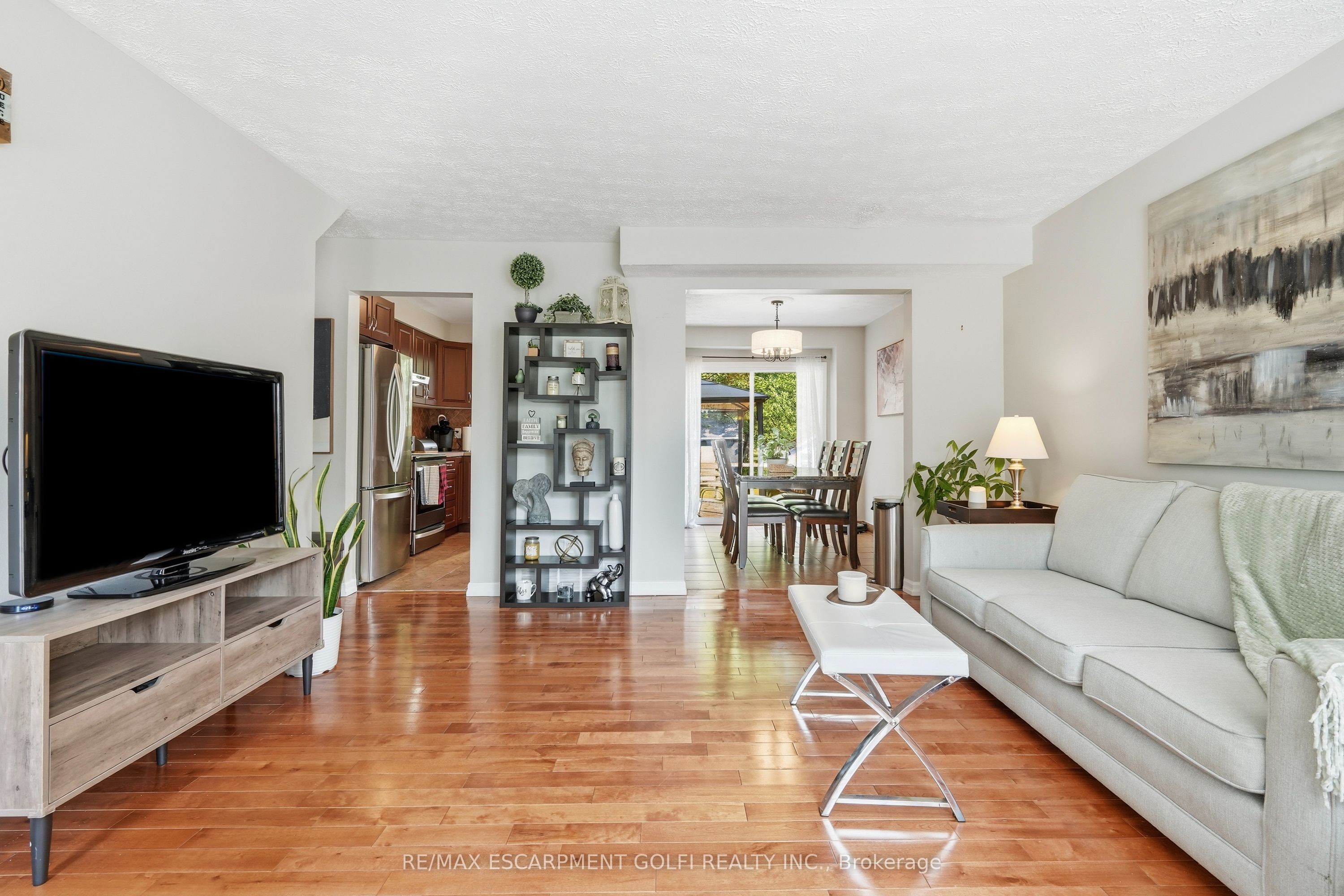 7730 Jubilee Drive, Niagara Falls, ON L2G 7J6 photo 4