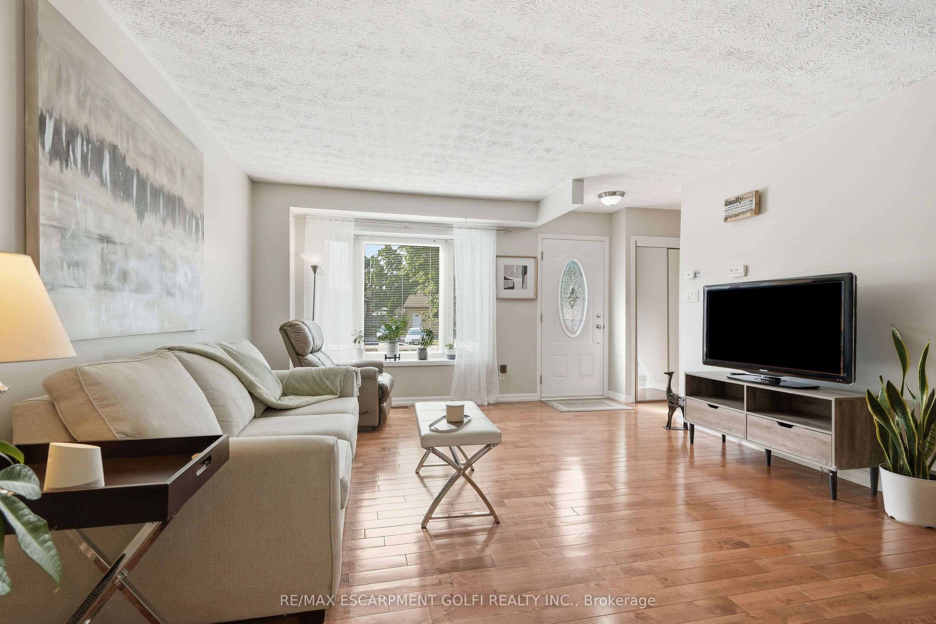 7730 Jubilee Drive, Niagara Falls, ON L2G 7J6 photo 5