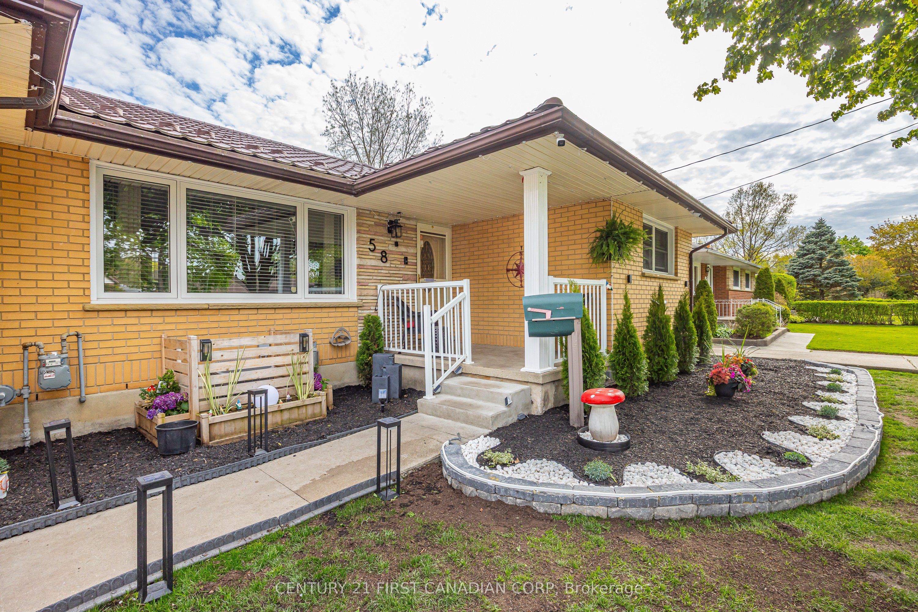 58 Centre Crescent N, London South, ON N6J 2Z6 photo 3