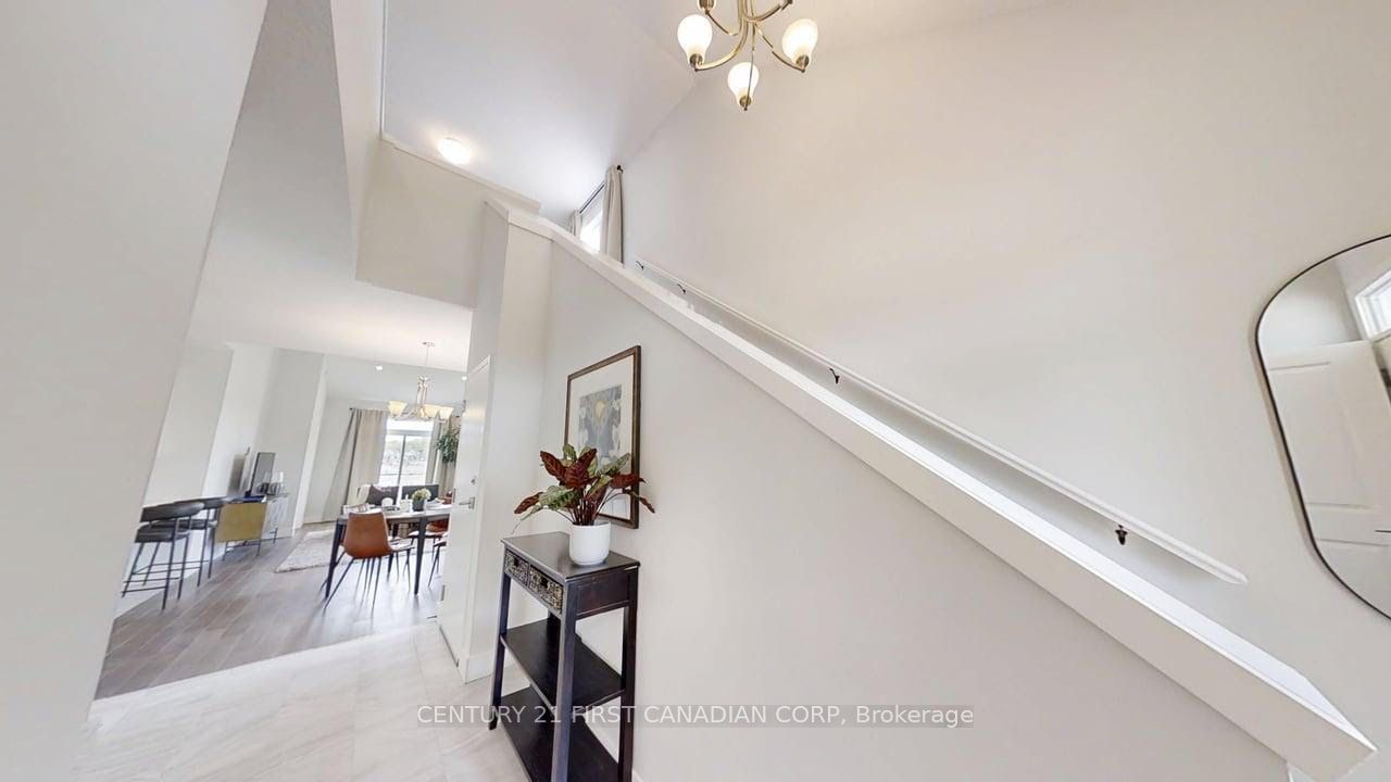1233 Tulloch Avenue, London South, ON N6M 0L8