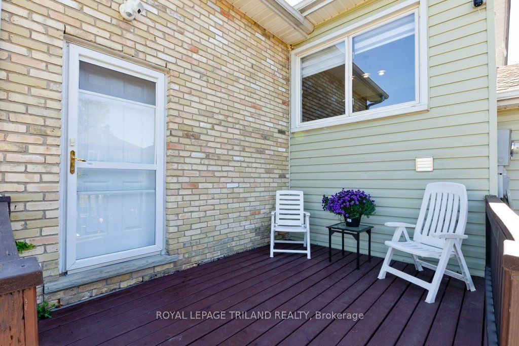 6545 Jubilee Drive, Southwest Middlesex, ON N0L 1T0 photo 3