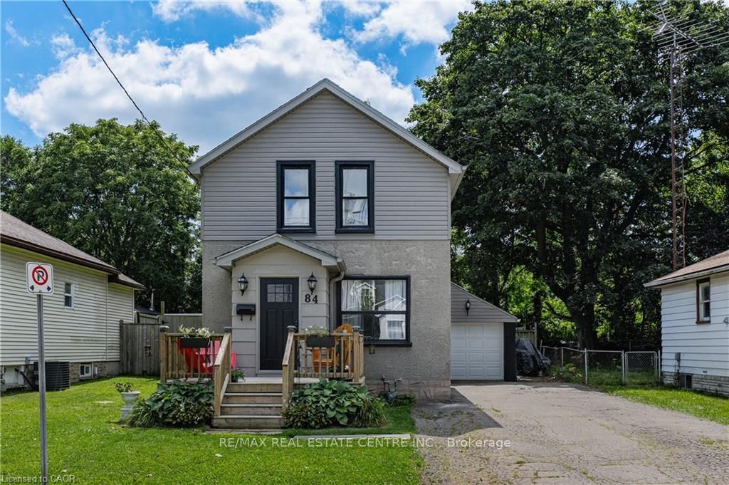 84 Norfolk Avenue, Cambridge, ON N1R 3T9