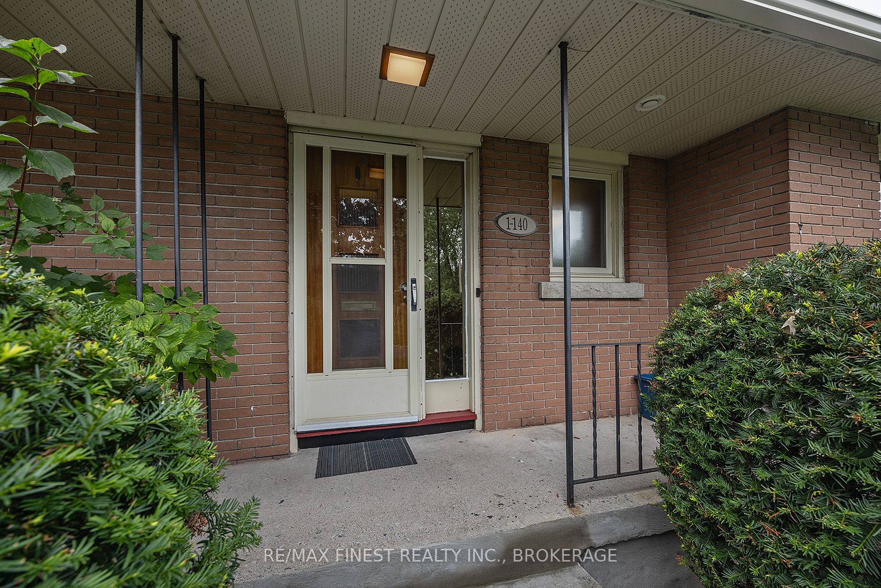 140 LIDDELL Crescent, Kingston, ON K7M 2T6 photo 4