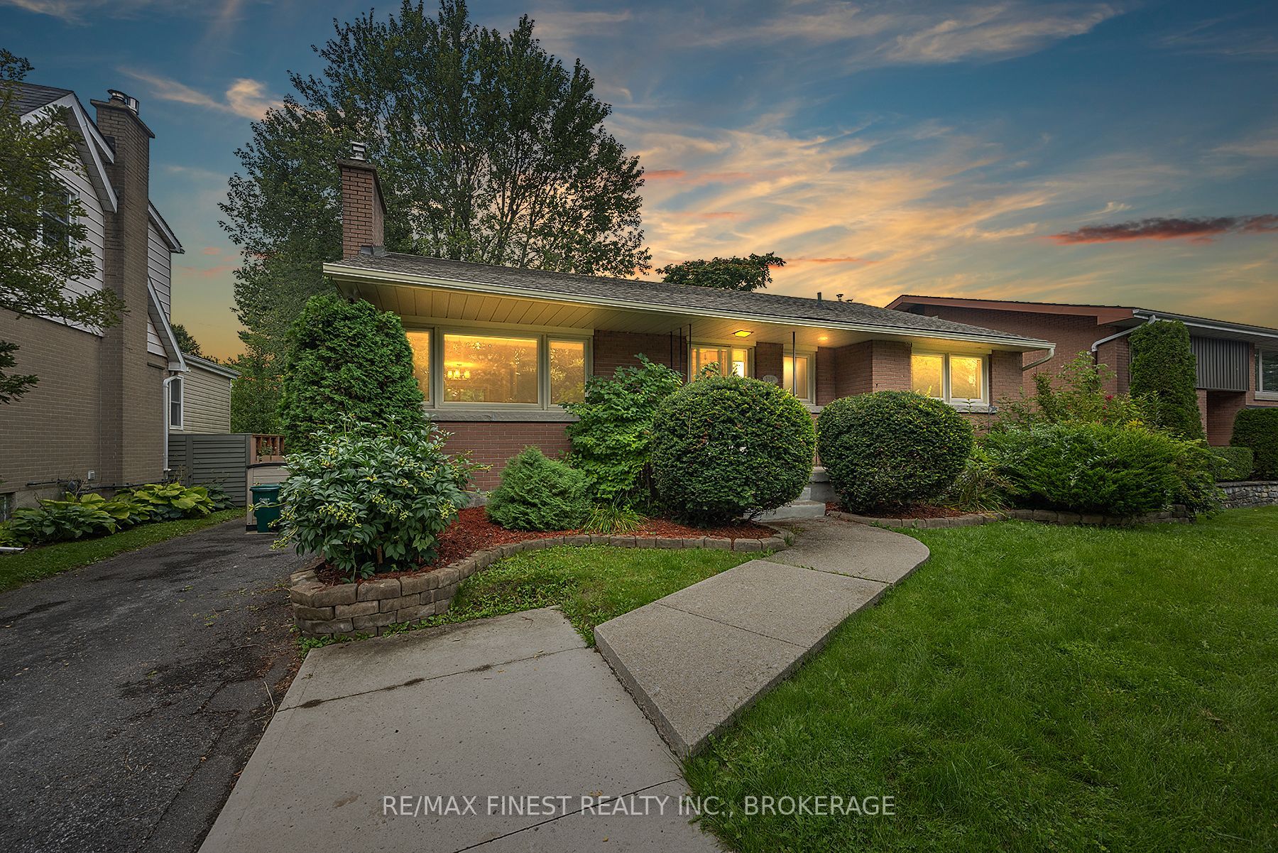 140A LIDDELL Crescent, Kingston, ON K7M 2T6