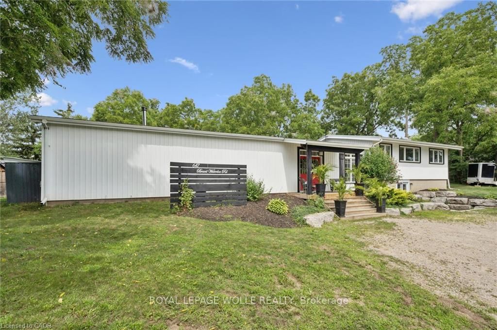 647 Brant Waterloo Road, North Dumfries, ON N0B 1E0 photo 4