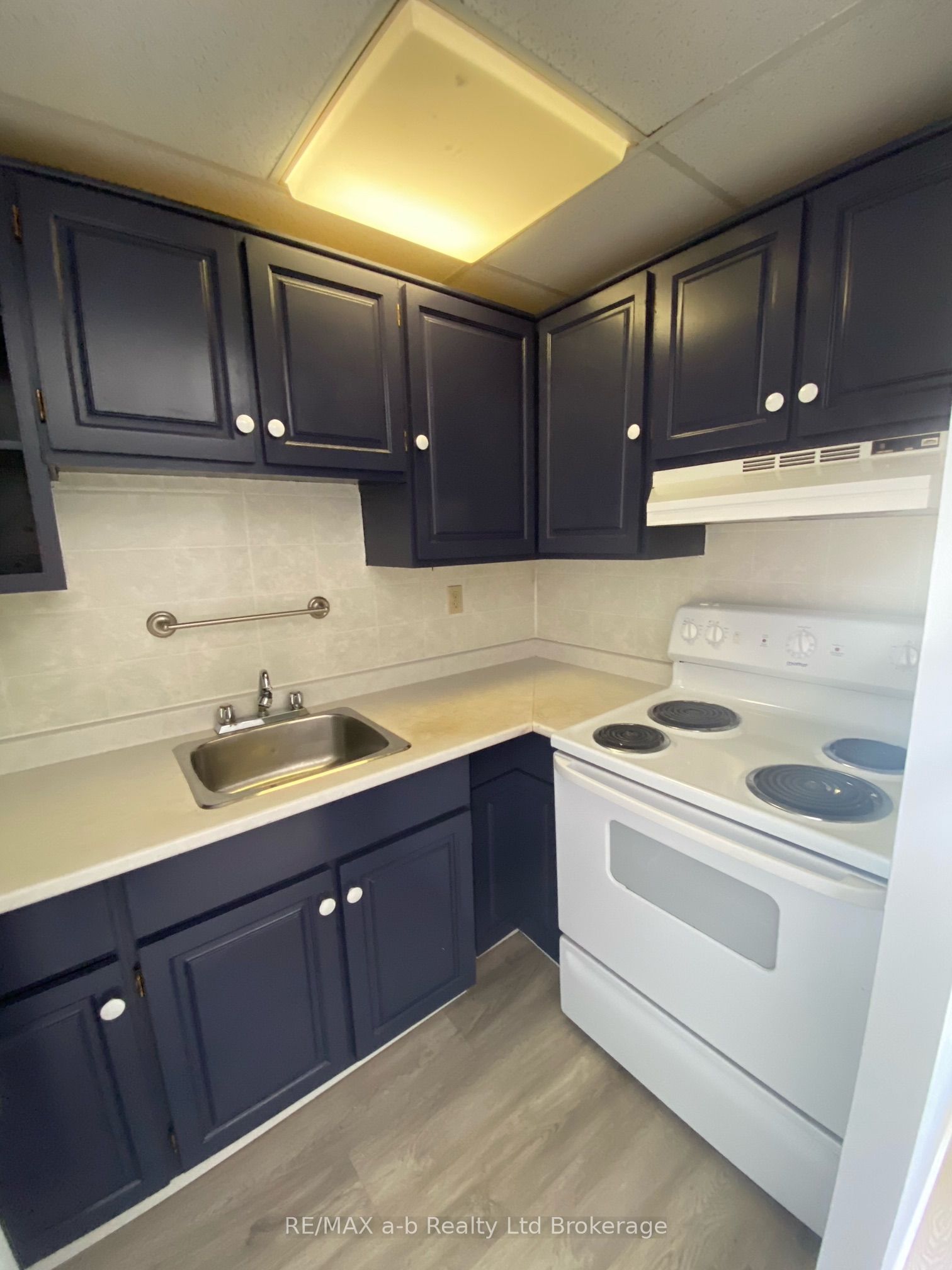 26 Stanley Street 1, London South, ON N6C 1B1 photo 2