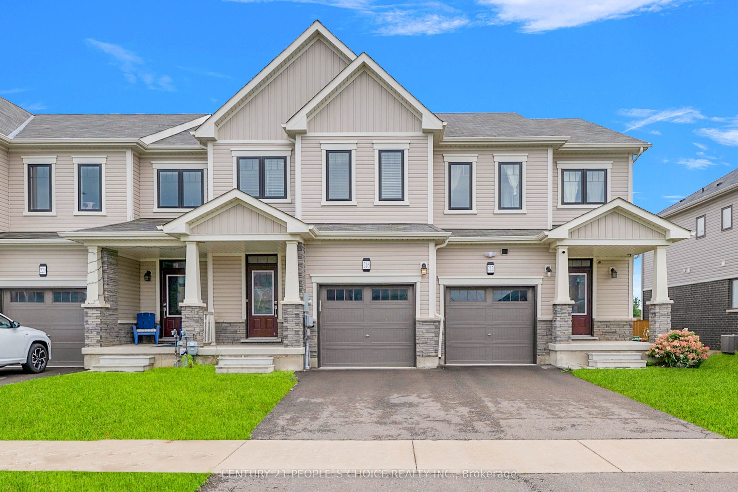 216 Explorer Way, Thorold, ON L2V 0K2 photo 2