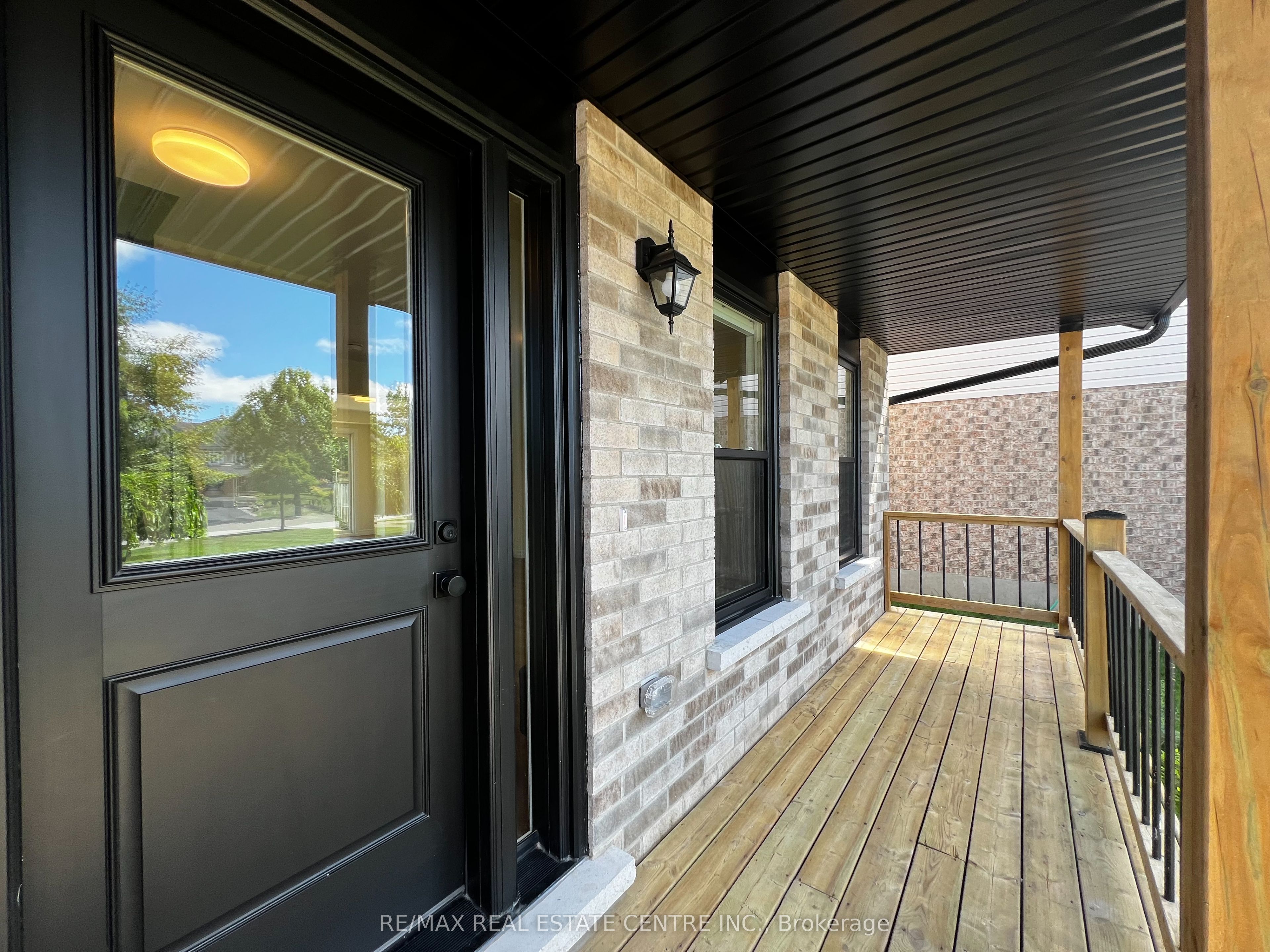 716 Russel Court, Shelburne, ON L9V 3P4 photo 3