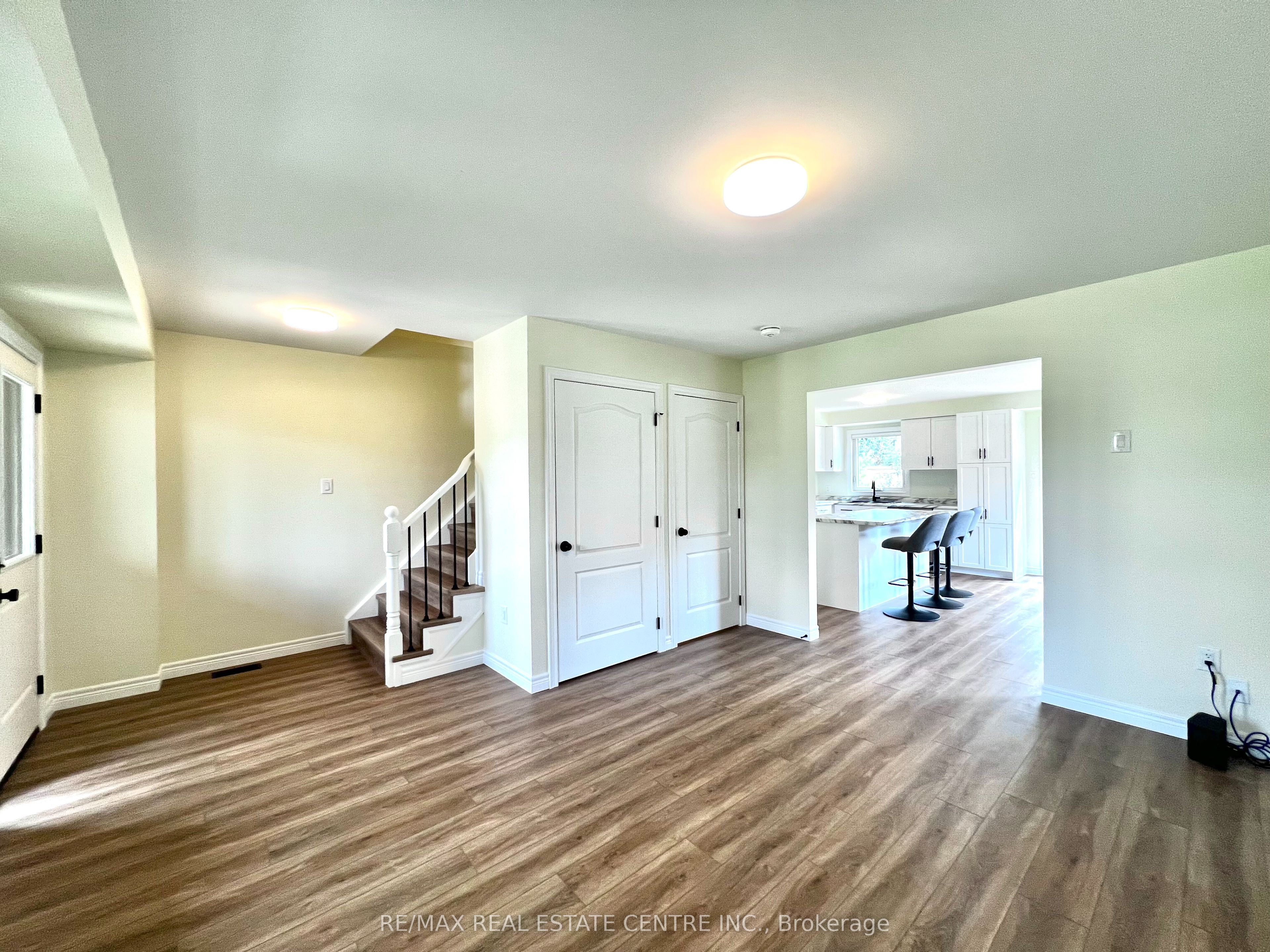716 Russel Court, Shelburne, ON L9V 3P4 photo 5