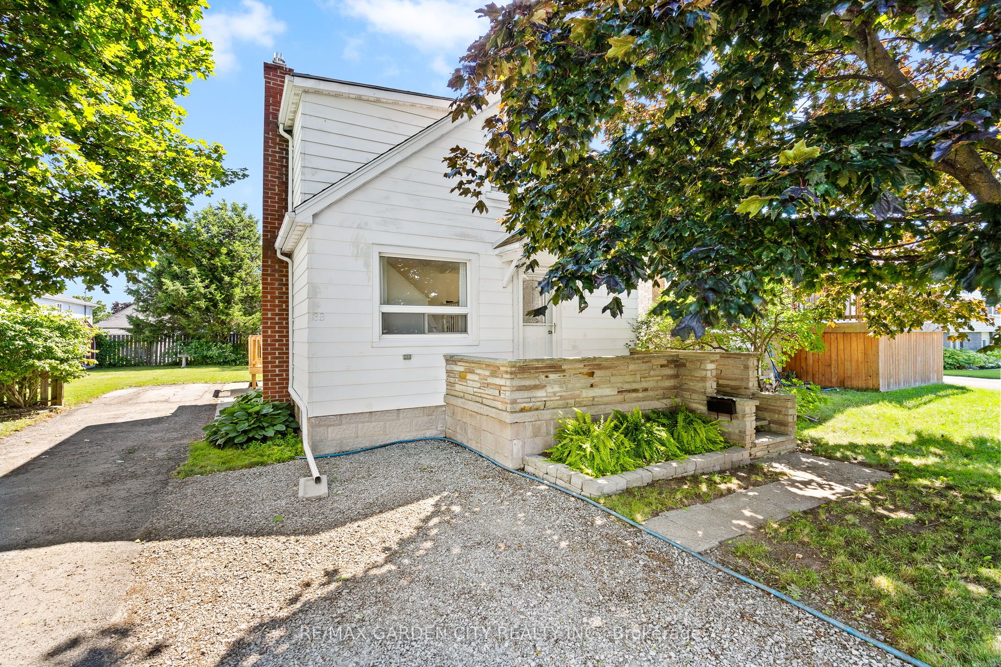 38 Oakwood Street, Port Colborne, ON L3K 5E9 photo 3