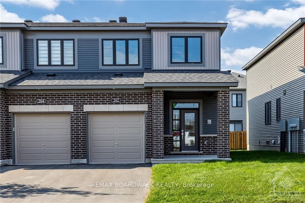 262 TULLAGHAN Heights, Barrhaven, ON K2J 7C2 photo 3