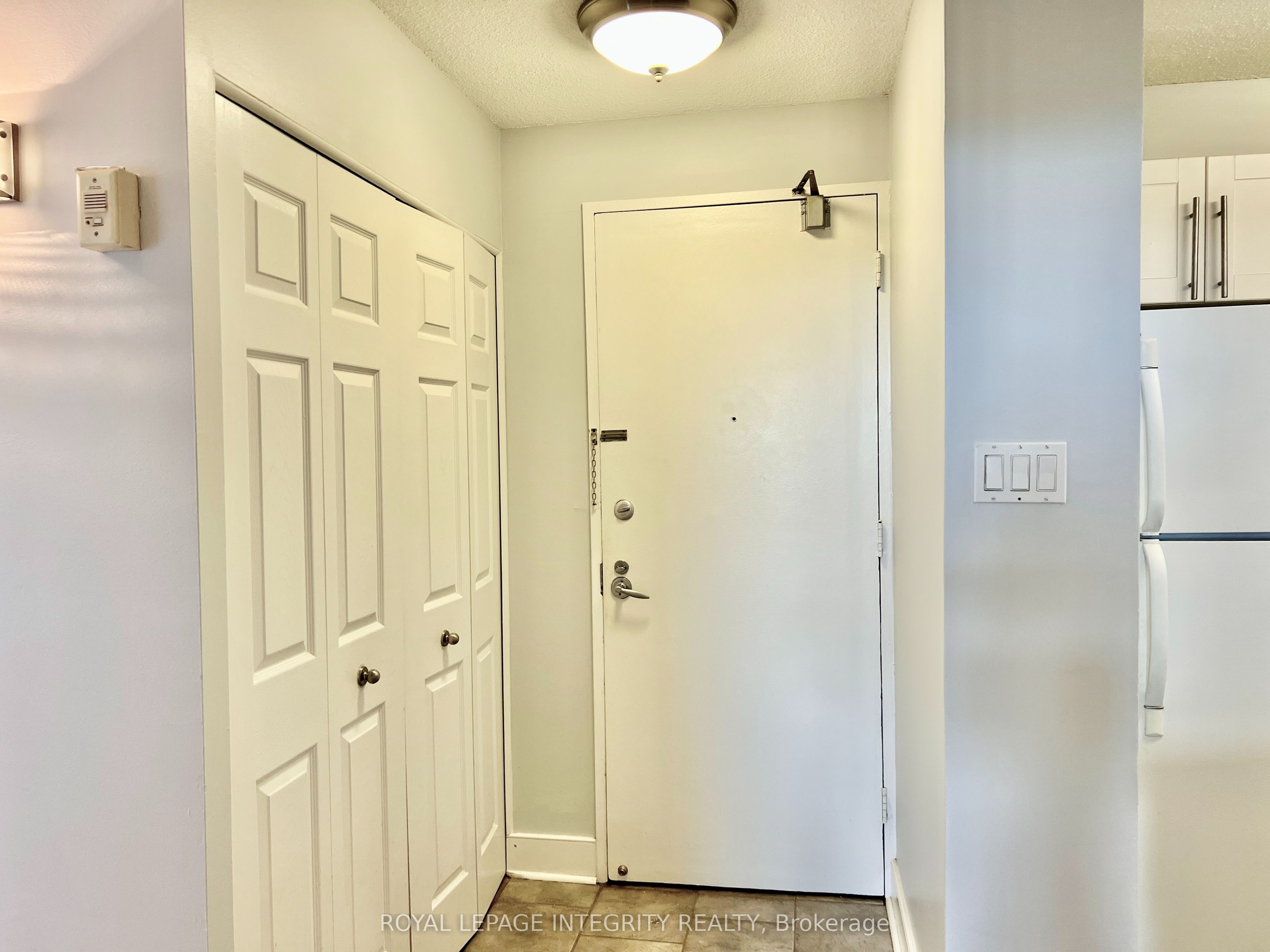 1380 PRINCE OF WALES Drive 606, Mooneys Bay - Carleton Heights and Area, ON K2C 3N5 photo 5