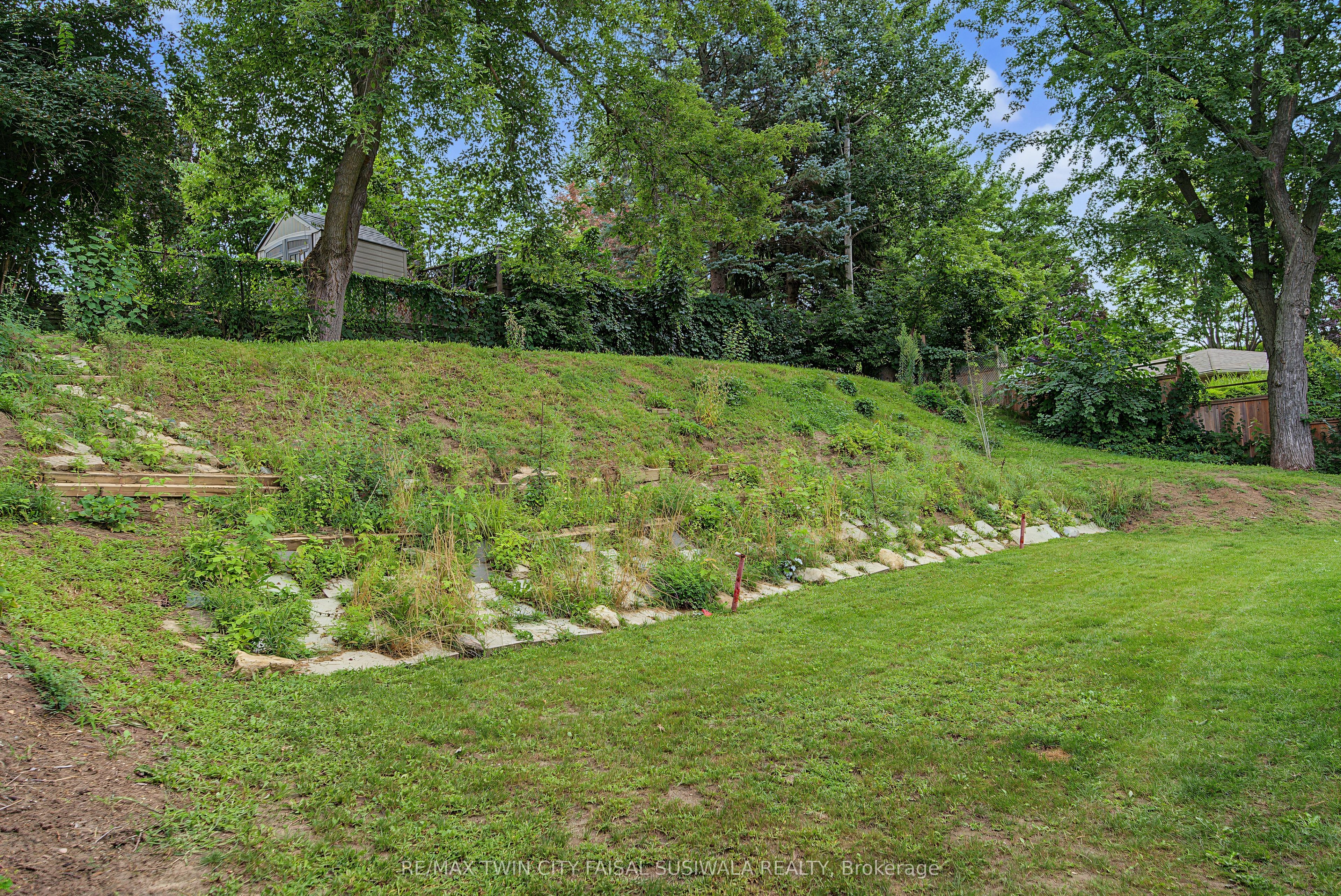 197 Kribs Street, Cambridge, ON N3C 2L9 photo 5