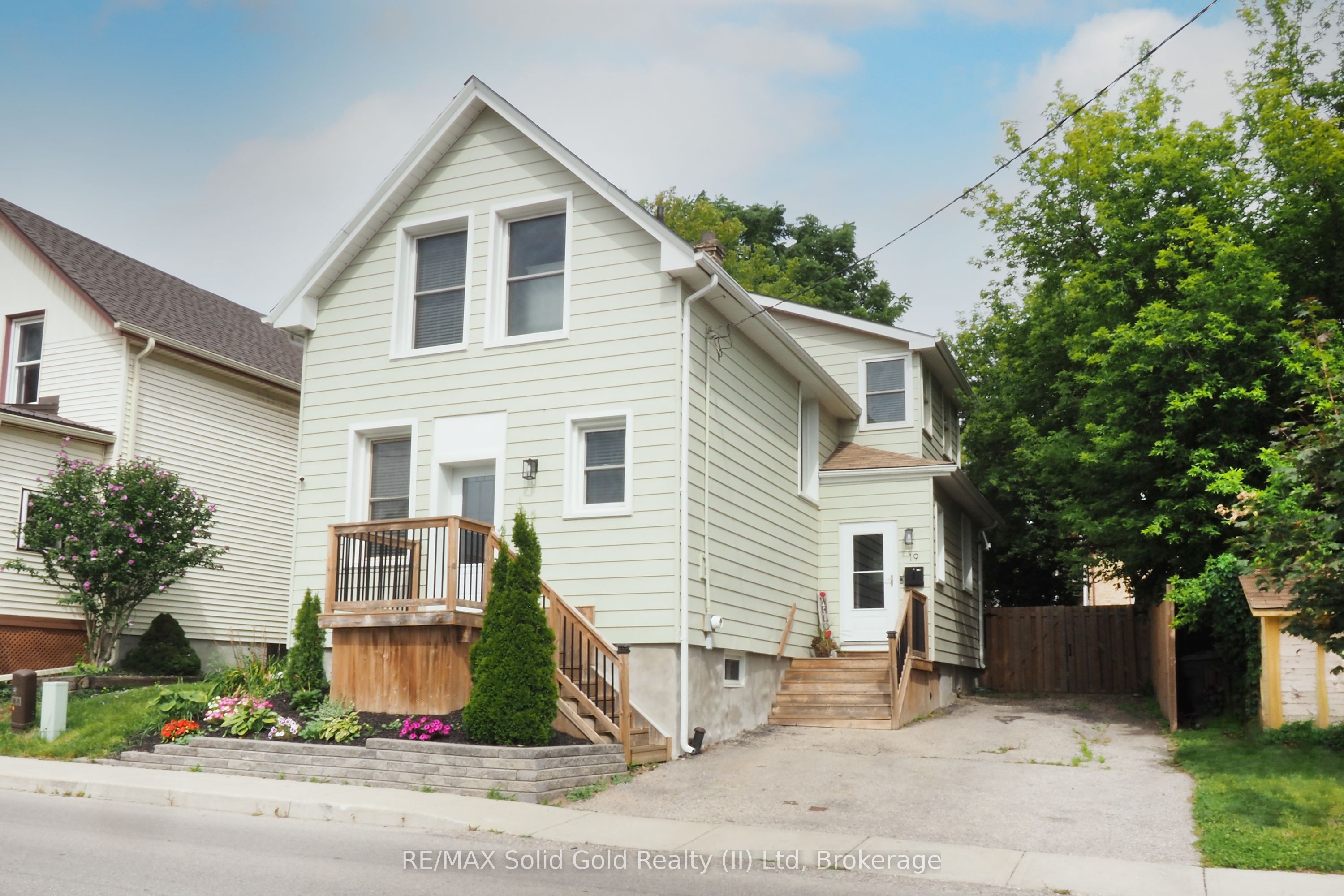 19 Douglas Street, Woodstock, ON N4S 2Y1 photo 2