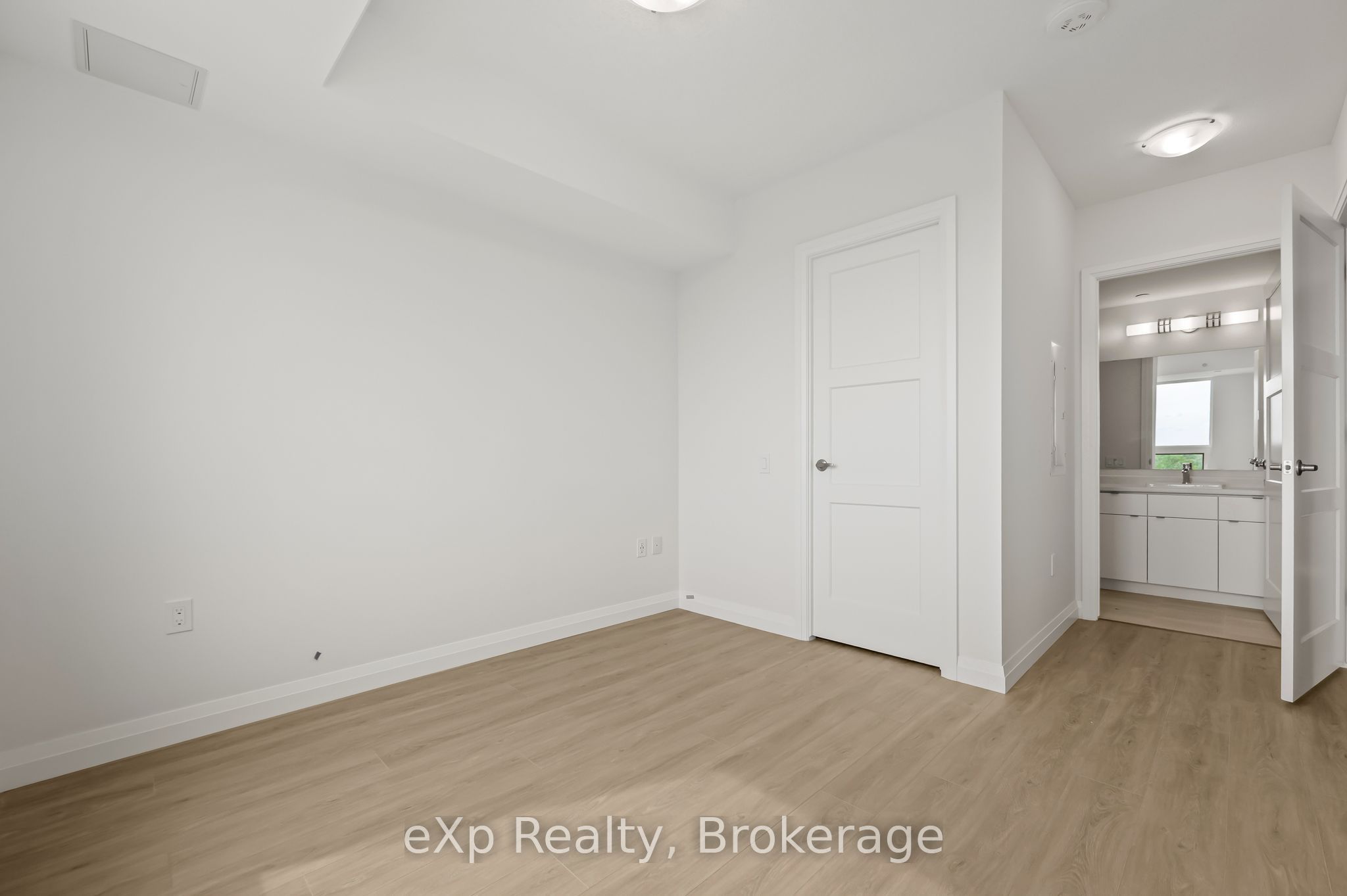 93 Arthur Street S 606, Guelph, ON N1E 0T3 photo 3