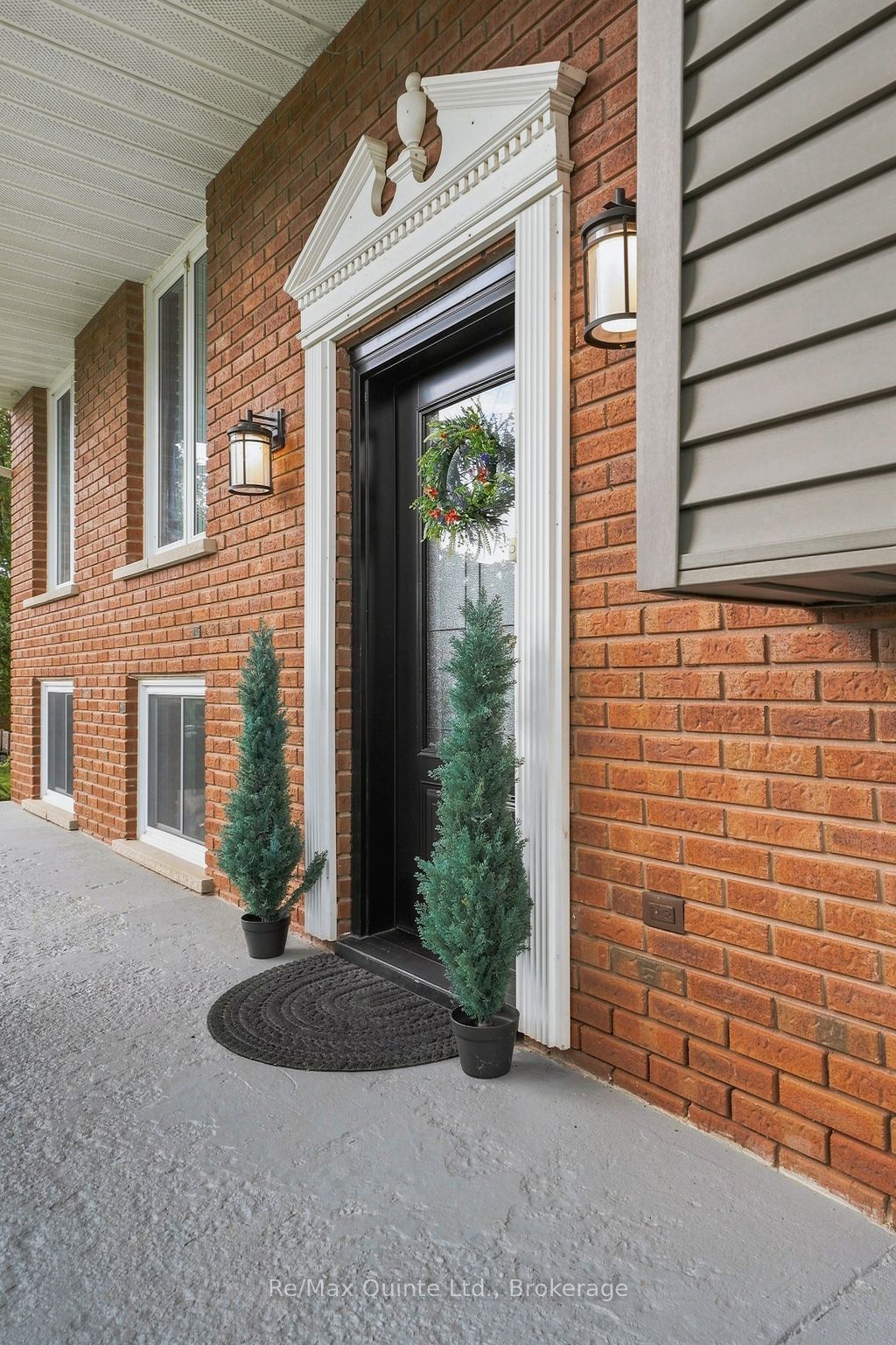 147 Jeffrey Drive, Quinte West, ON K8V 5P8 photo 4